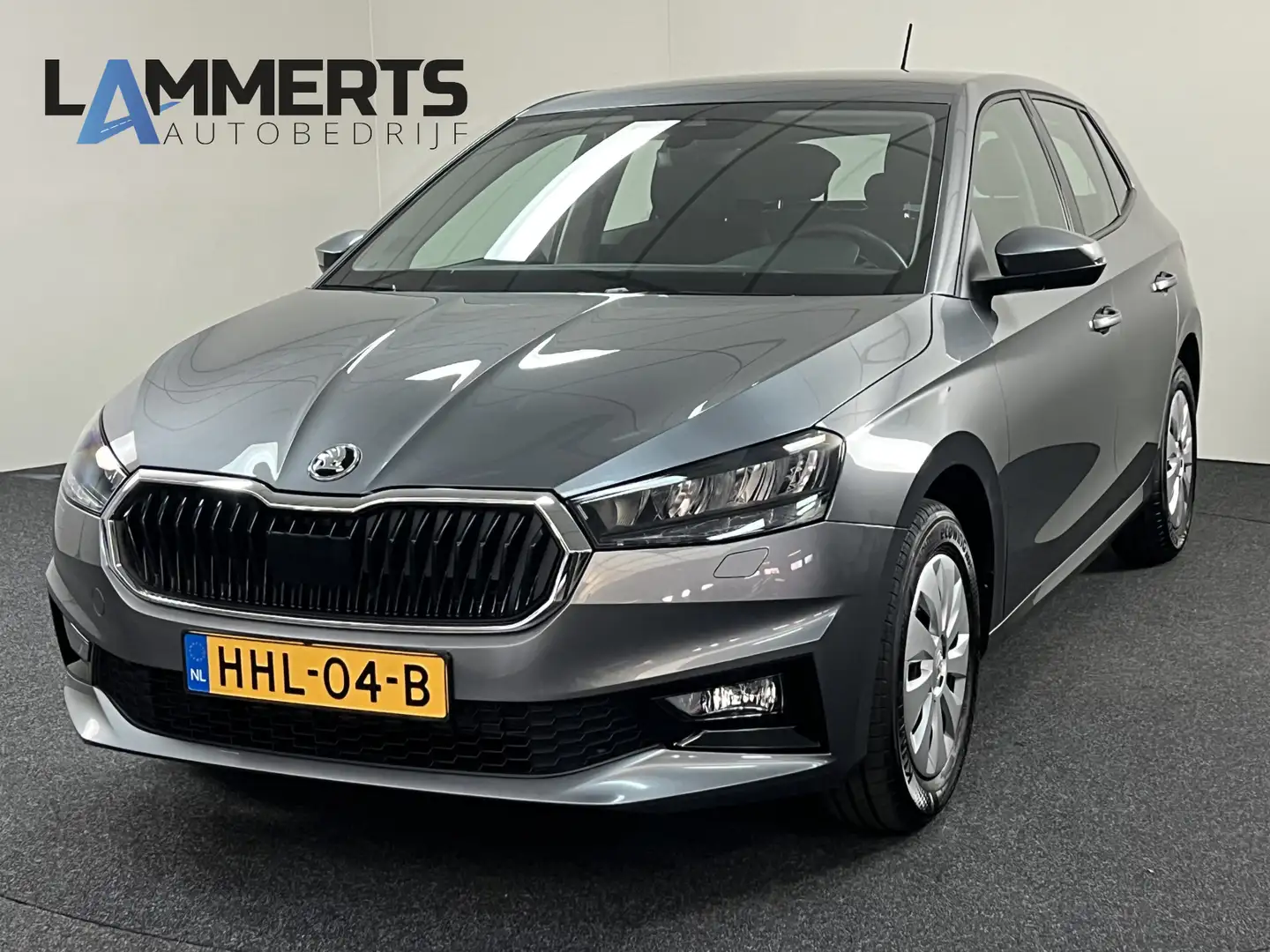 Skoda Fabia 1.0 MPI Essence 28 december 2023! Cruise Contr. / Gris - 1