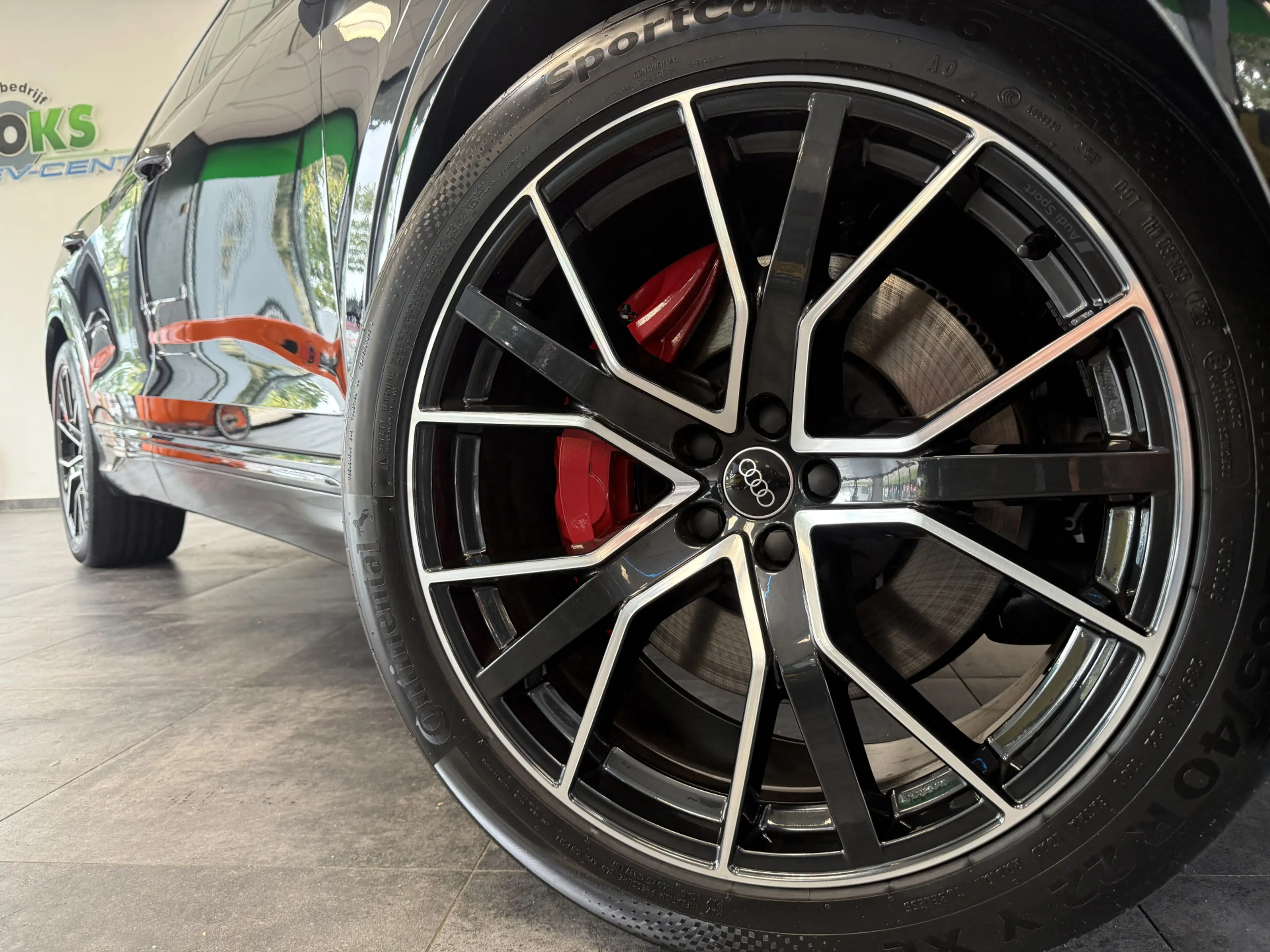 Audi Q8 60 TFSI e quattro Pro Line S Competition ACC Panor — photo 4