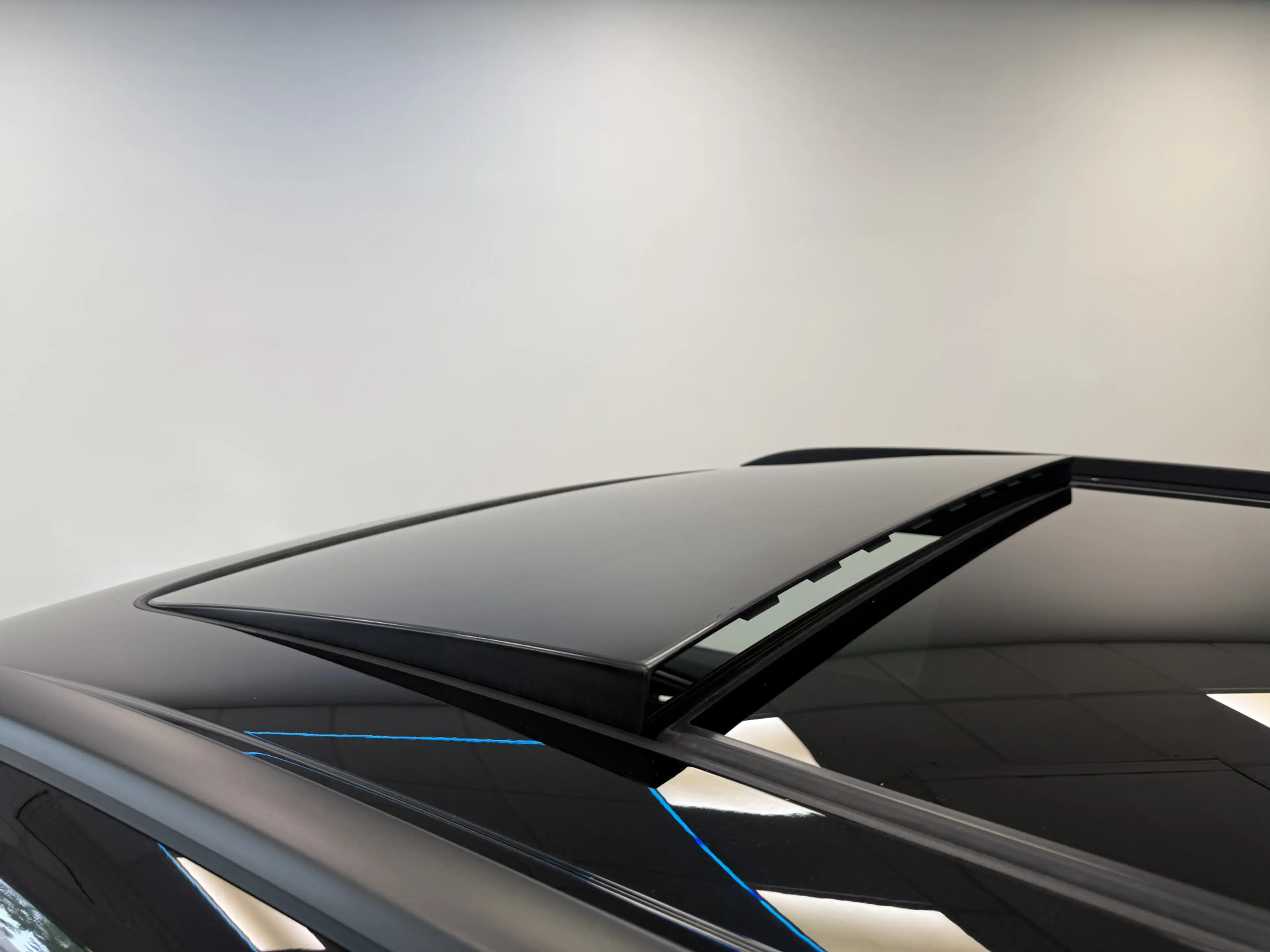 Audi Q8 60 TFSI e quattro Pro Line S Competition ACC Panor — photo 29