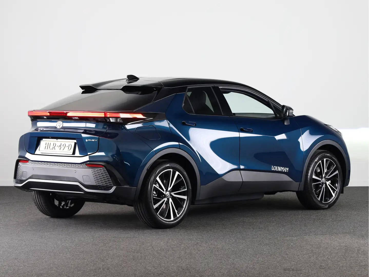 Toyota C-HR 2.0 Plug-in Hybrid 220 Executive *DEMO* | Electron Blauw - 2