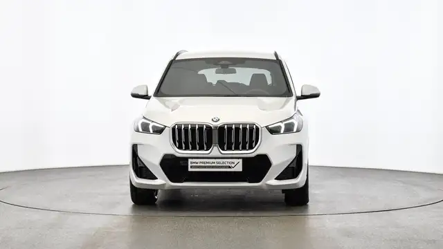 BMW X1 view 2