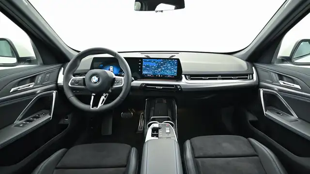 BMW X1 view 13