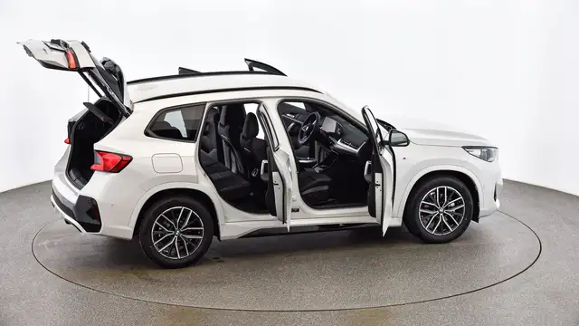 BMW X1 view 12