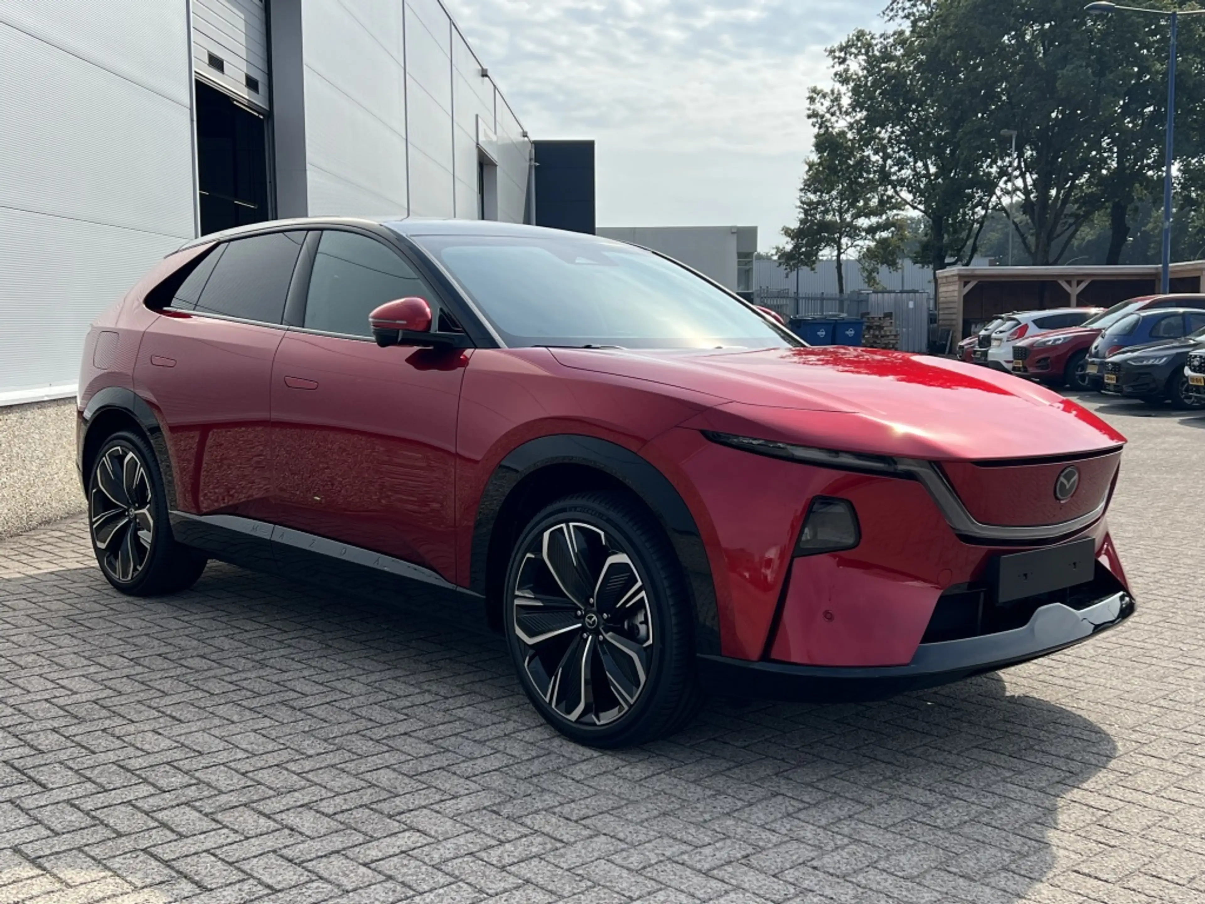 Mazda CX-6e Takumi 78 kWh — photo 2