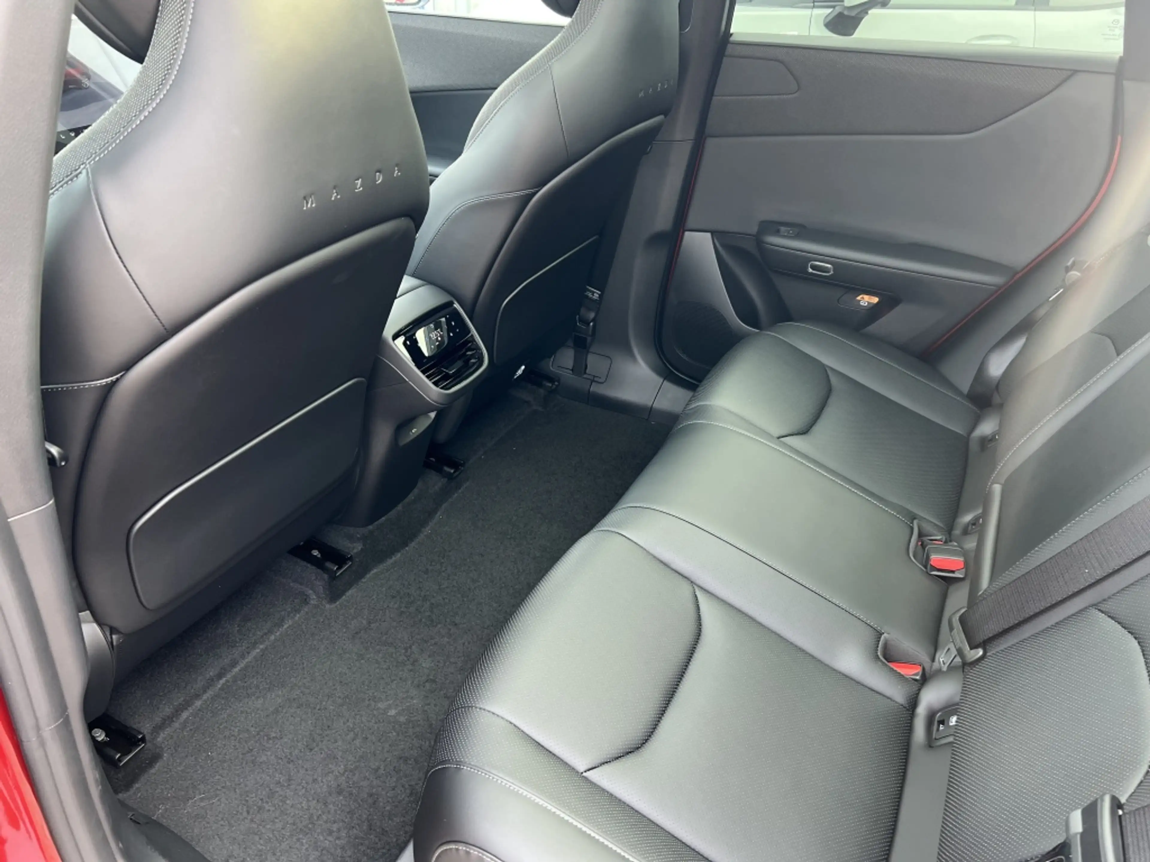 Mazda CX-6e Takumi 78 kWh — photo 12