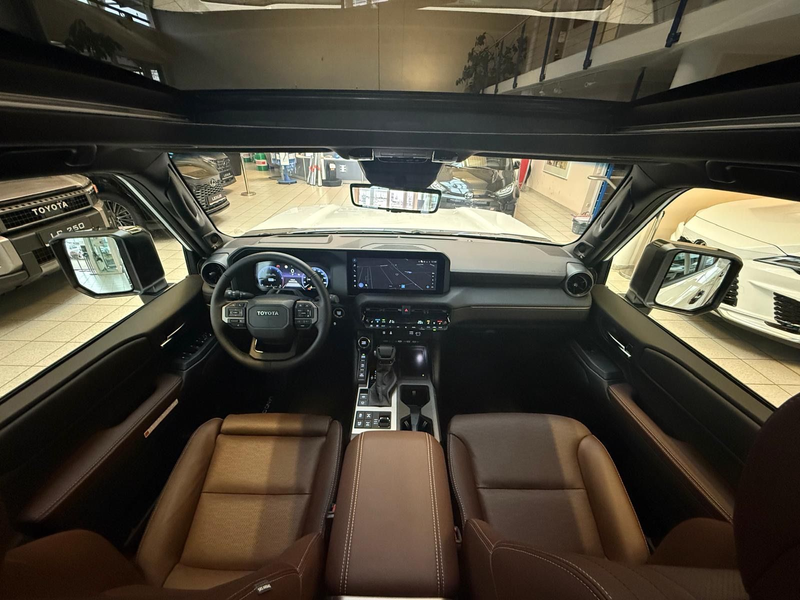 Toyota Land Cruiser 250 - LOUNGE-MILD HYB.-7-SEATS-PANORAMA-H. UP — photo 15