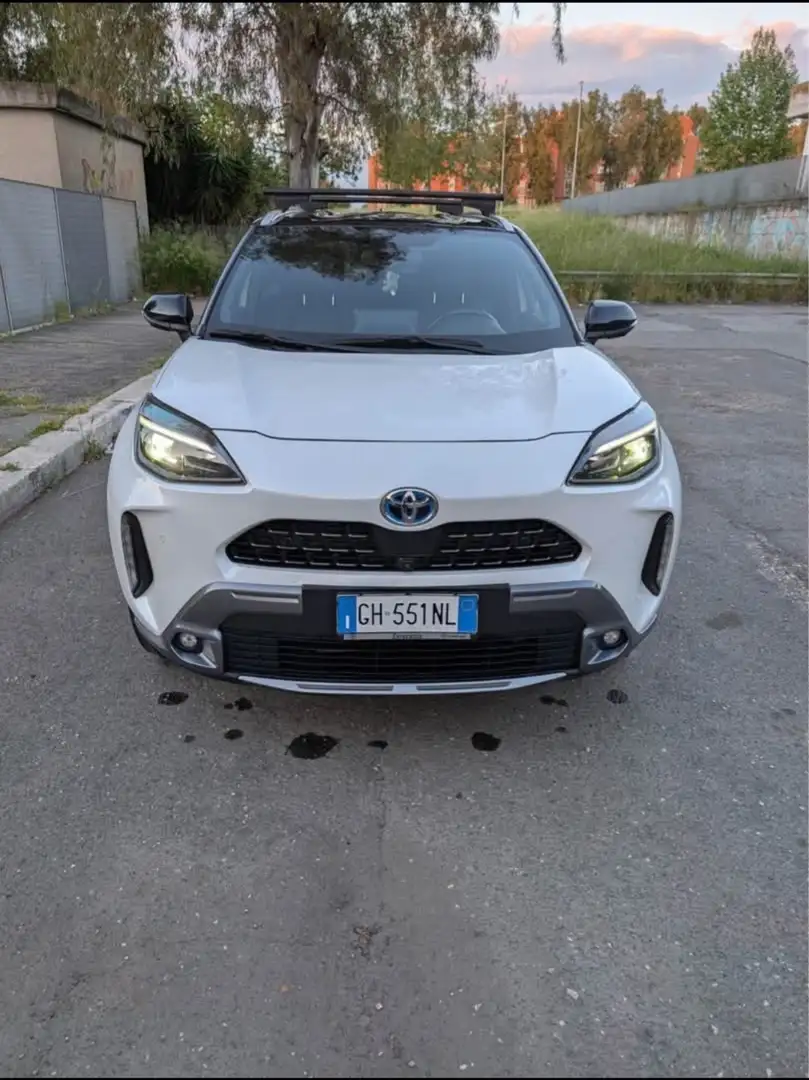Toyota Yaris Cross 1.5h AWD Adventure - 1
