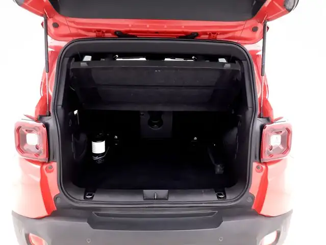 Jeep Renegade view 14