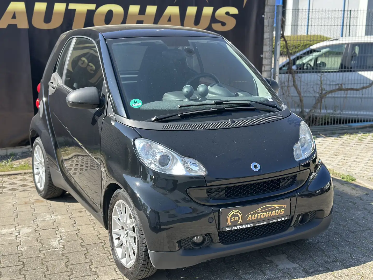 smart forTwo Micro Hybrid Drive 52kW (451.380) Schwarz - 2