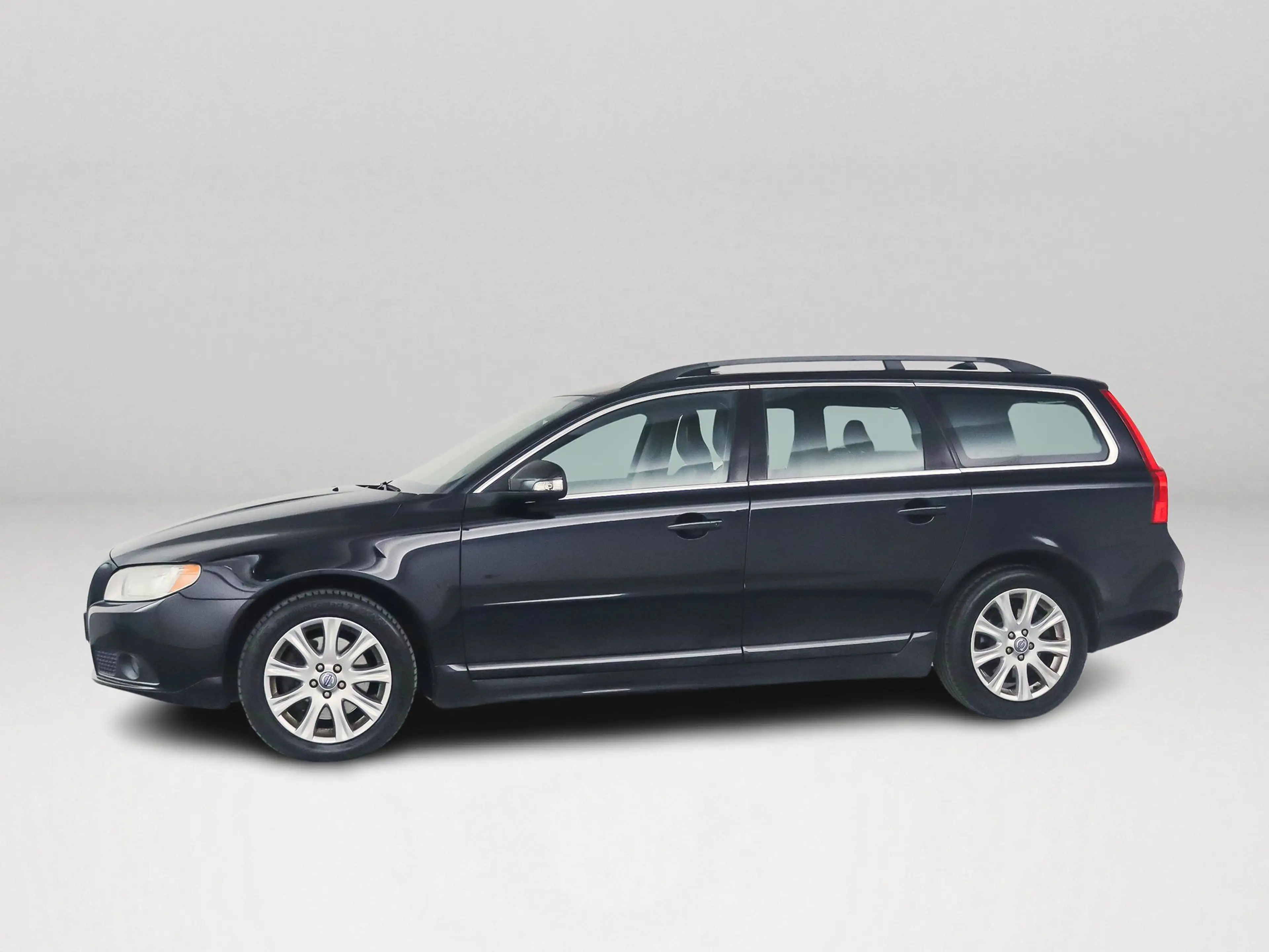 Volvo V70 2.5T R-Design | Park assist | Stoelverwarming | El — photo 4