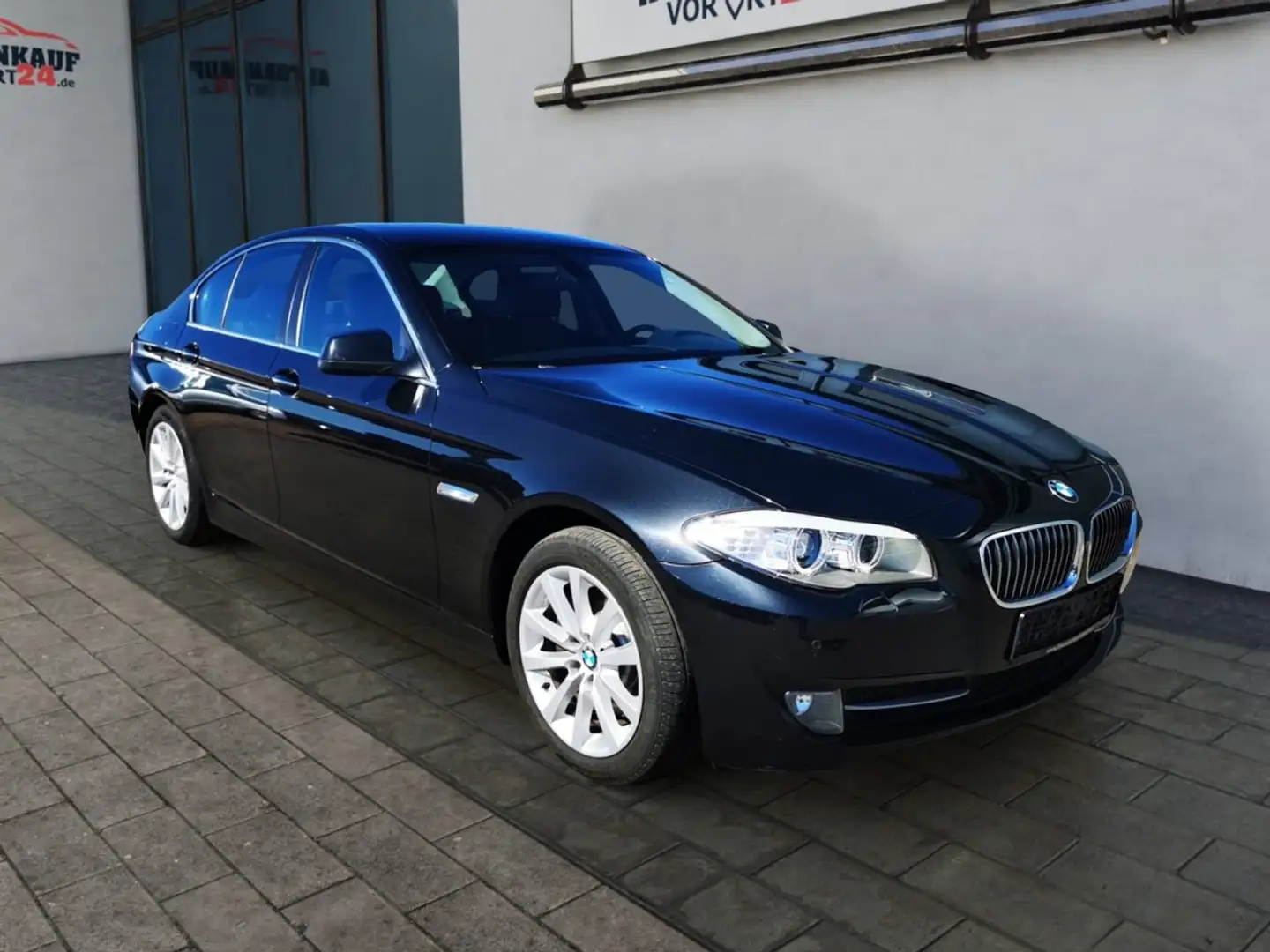 BMW 528 Baureihe 528 i*Leder*Navi*8-fach* Klima Xenon Negro - 1