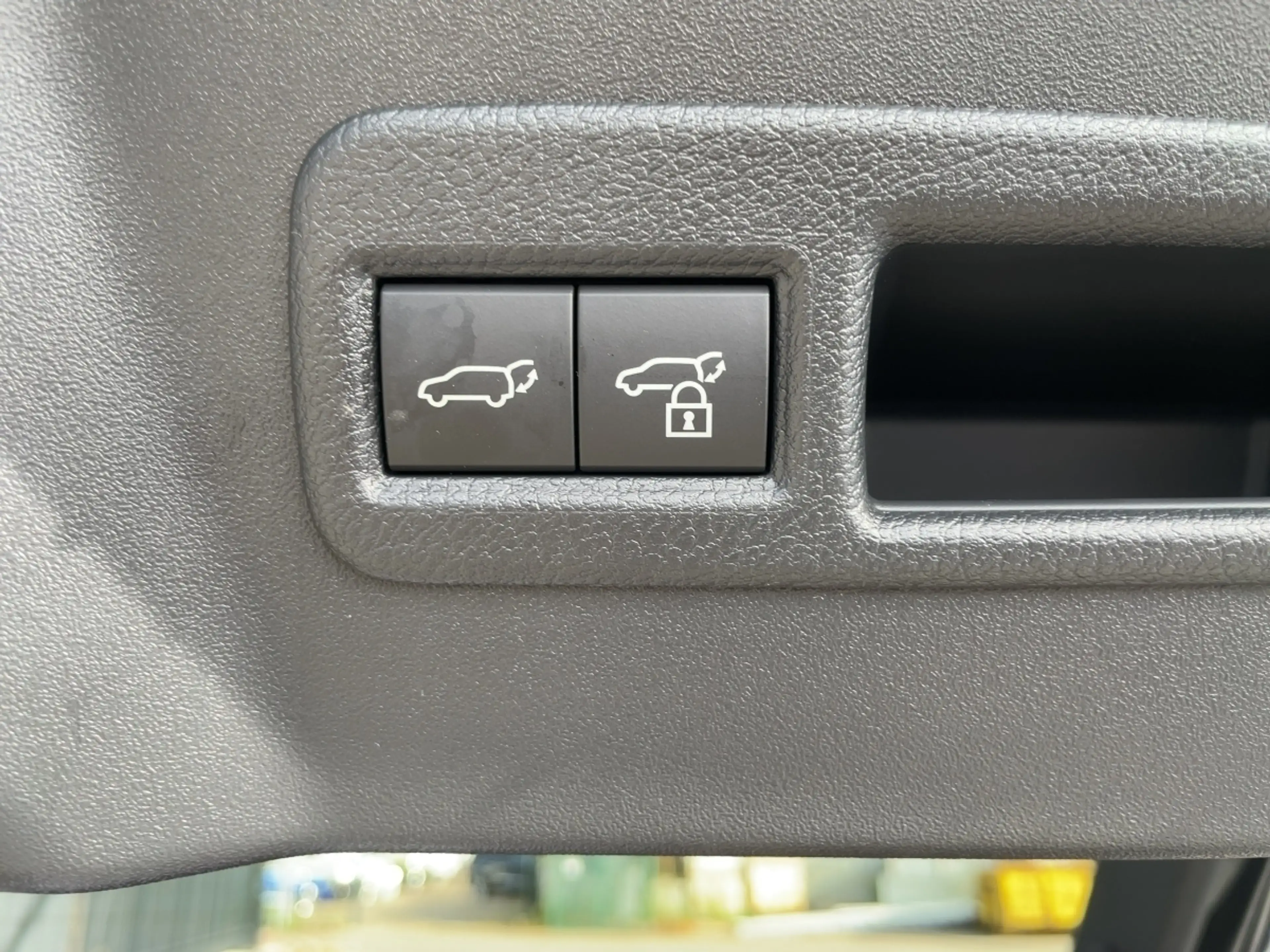 Toyota C-HR + 5-Türer Teamplayer +CARPLAY+WINTER-P.+ — photo 13