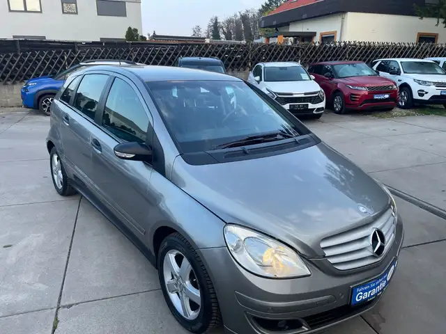 Mercedes-Benz B 170 Automatik /Leder/Kima/SitzHeiz/PDC
