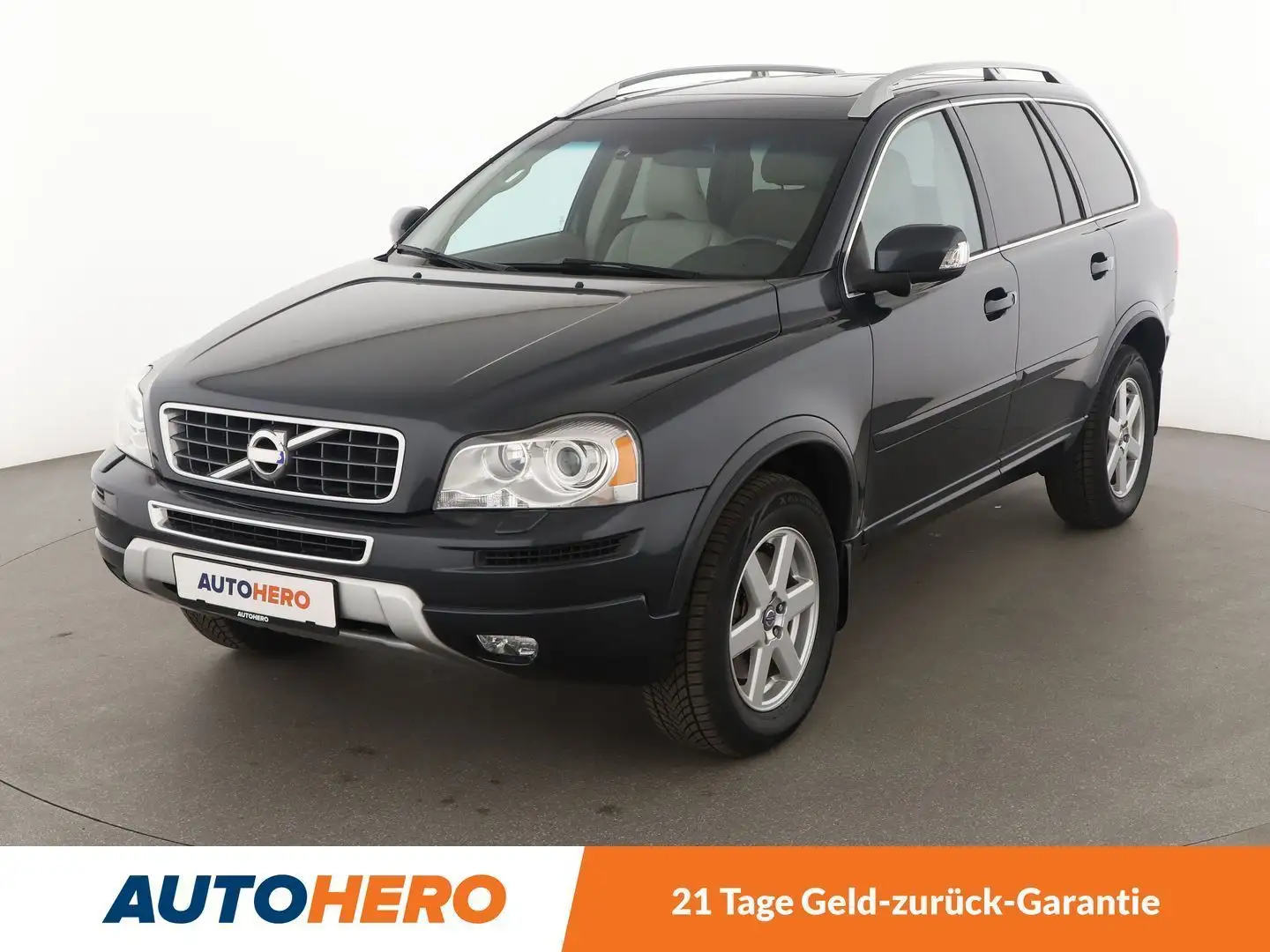 Volvo 2.4 D5 Momentum Aut.*BI-XENON*TEMPO*PDC* Grau - 1