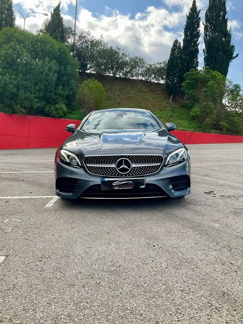Mercedes-Benz E 220 Coupé d Gris - 2