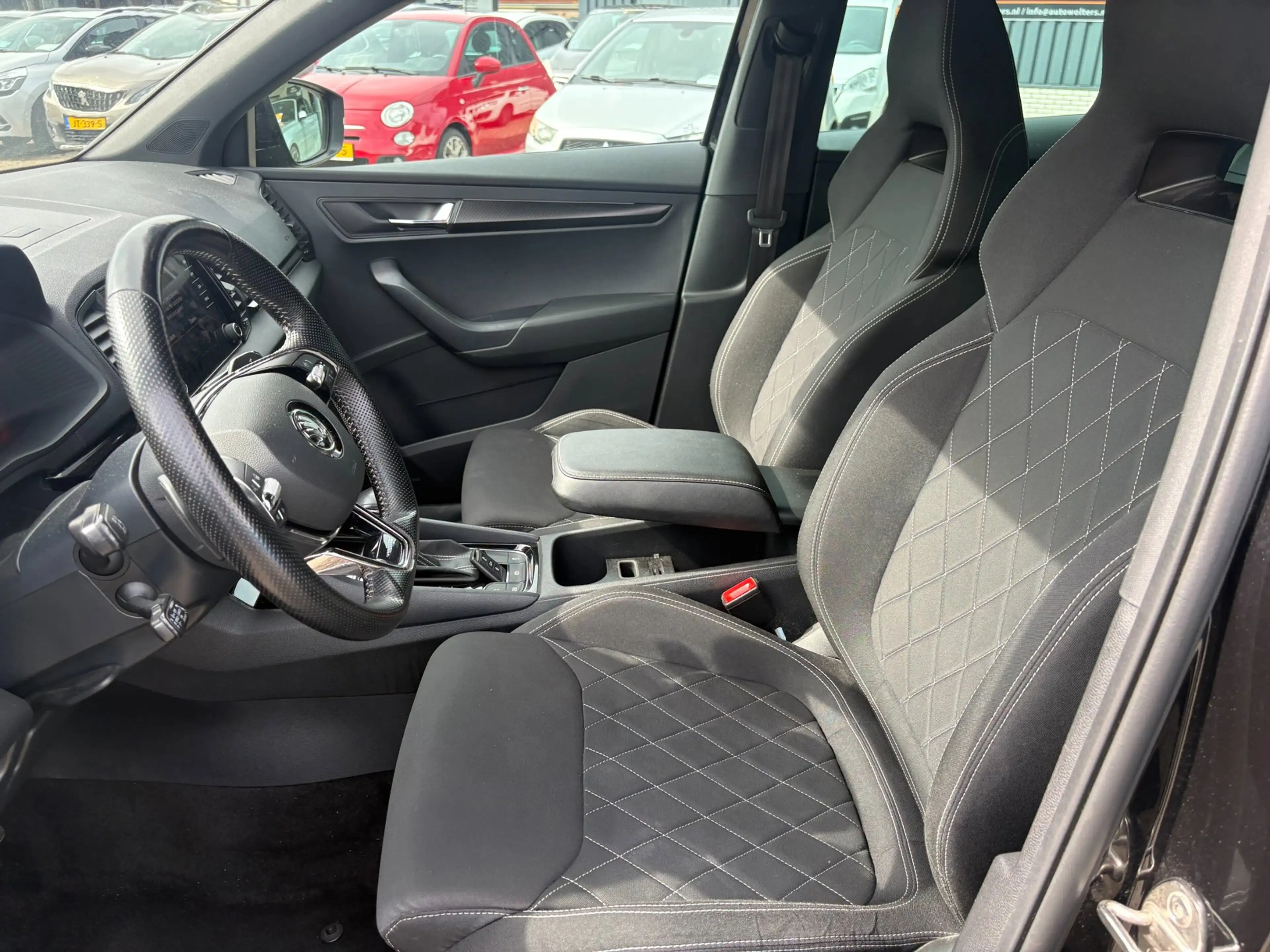 Skoda Karoq 1.5 TSI ACT Sportline Business — photo 11
