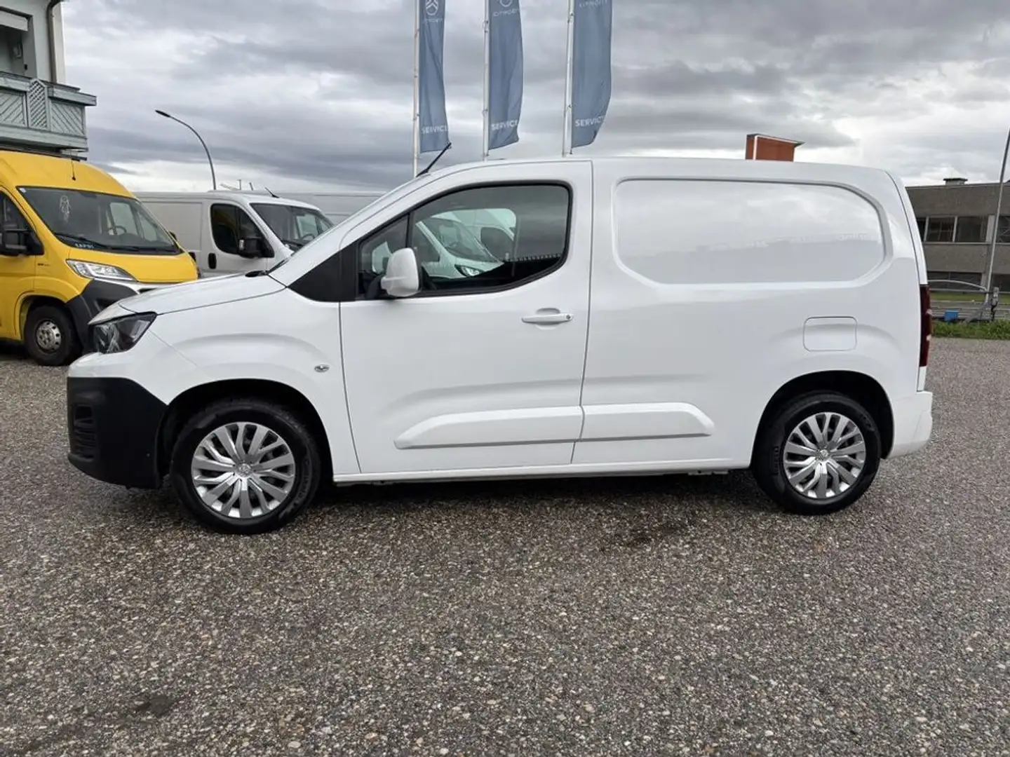 Peugeot Partner Asphalt L1 Weiß - 2
