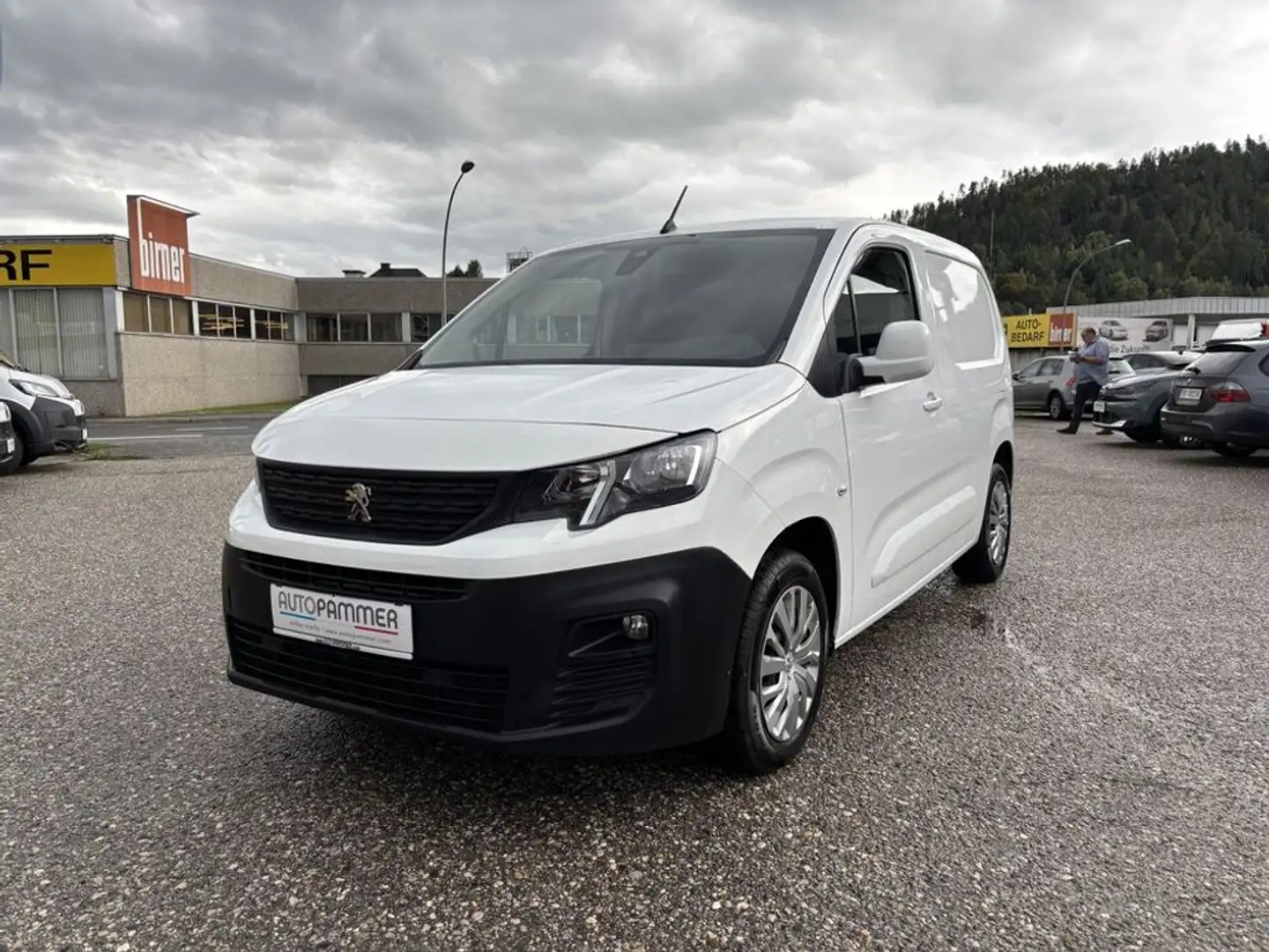 Peugeot Partner Asphalt L1 Wit - 1