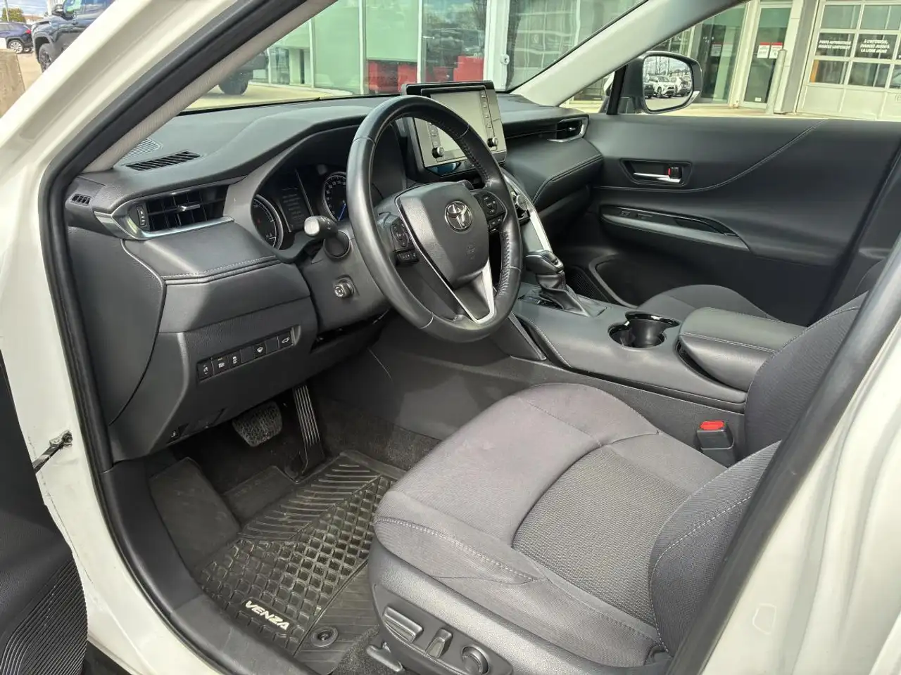Toyota Venza снимка Toyota Venza