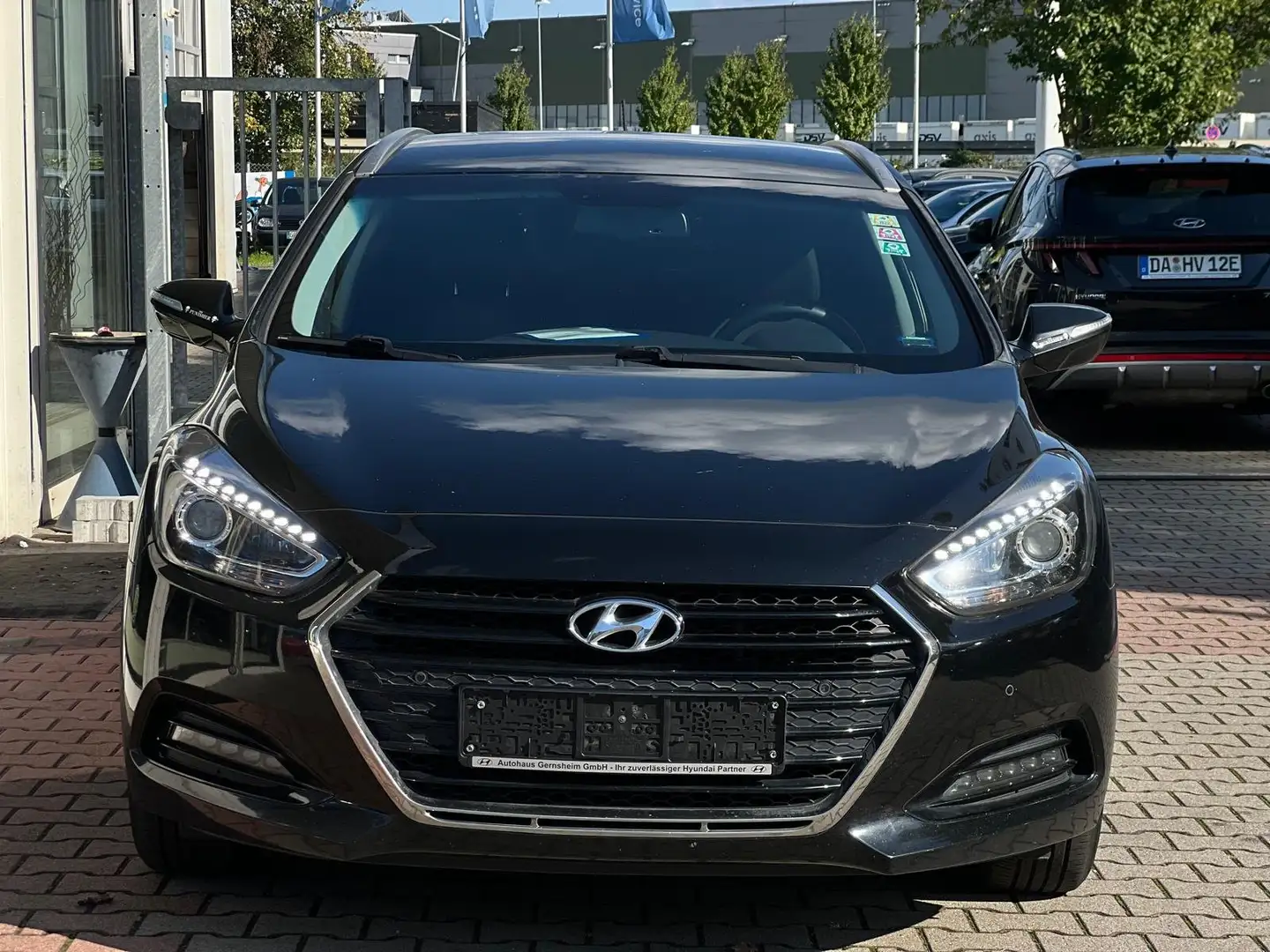 Hyundai i40 blue Trend *TÜV/AU neu*AHK*PDC* Schwarz - 2