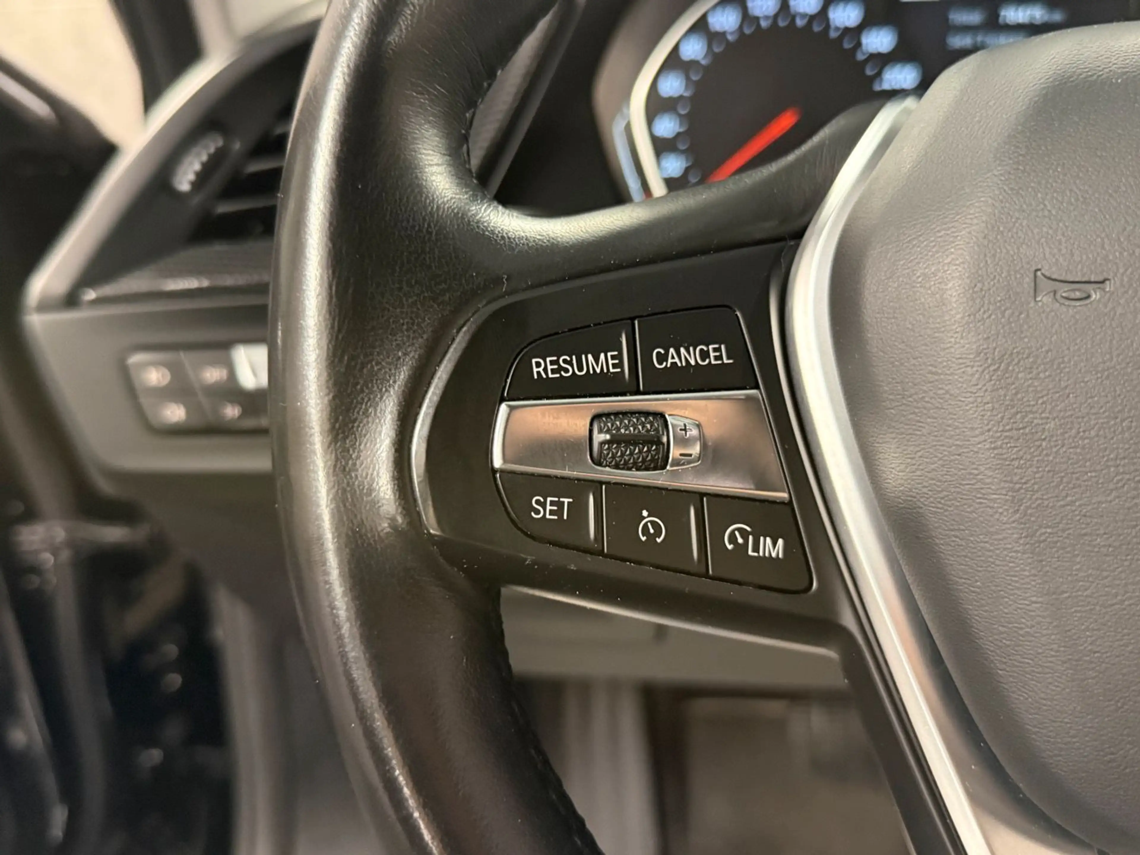 BMW 118 i Sport Line AUTo*PDC*SHZ*KLIMAAUT*AHK* — photo 15