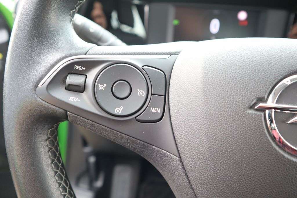 Opel Mokka E