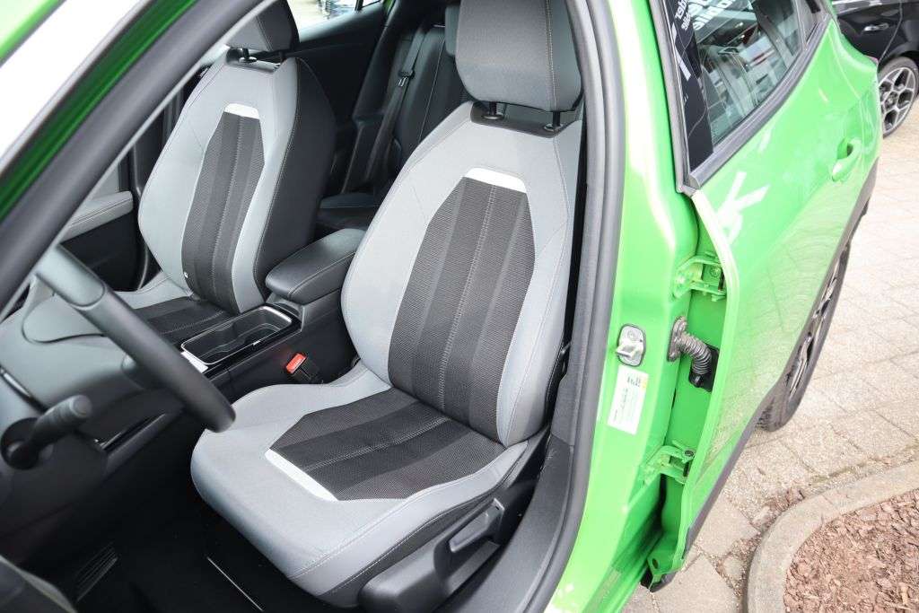 Opel Mokka E