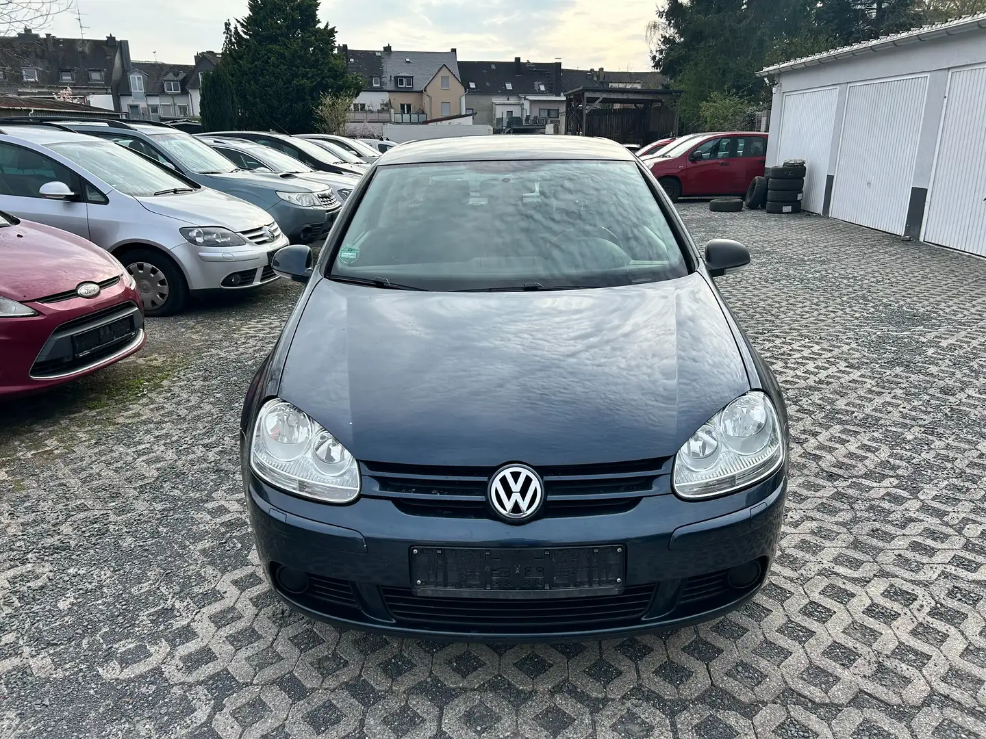 Volkswagen Golf Trendline - Benzin, Klima Blau - 2