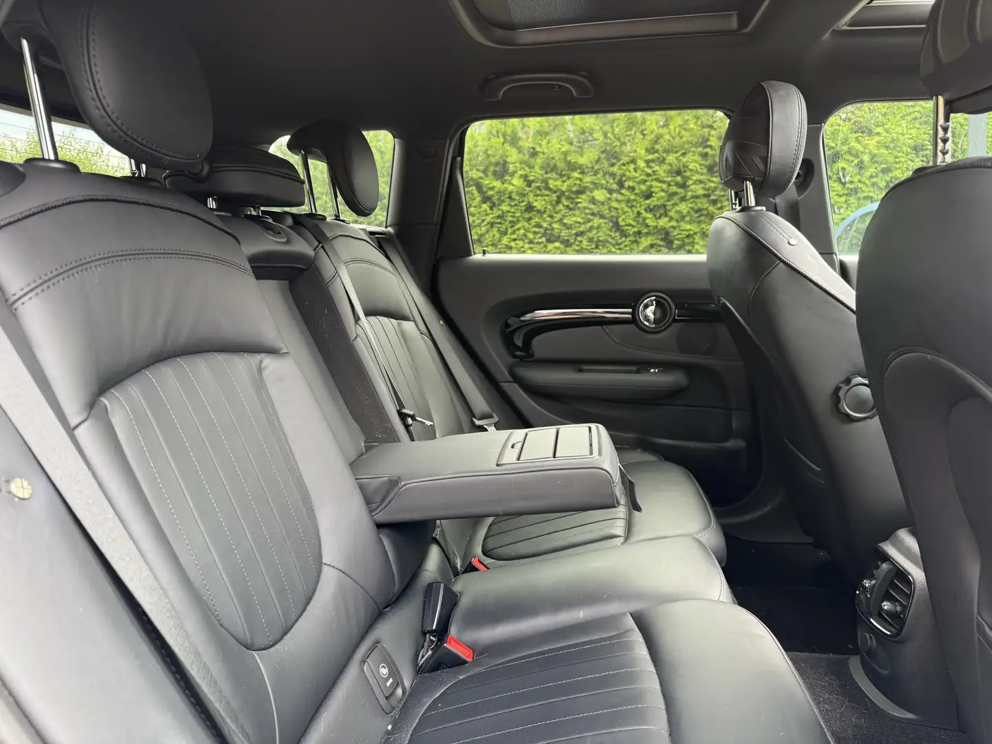 MINI Cooper Clubman Mini 1.5 Chili Aut., Pano | Hud | Navi+ | NL auto Zwart - 2