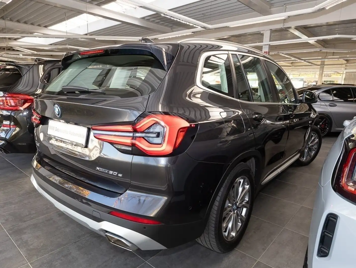 BMW X3 xDrive30e HiFi DAB LED WLAN Pano.Dach RFK Grau - 2