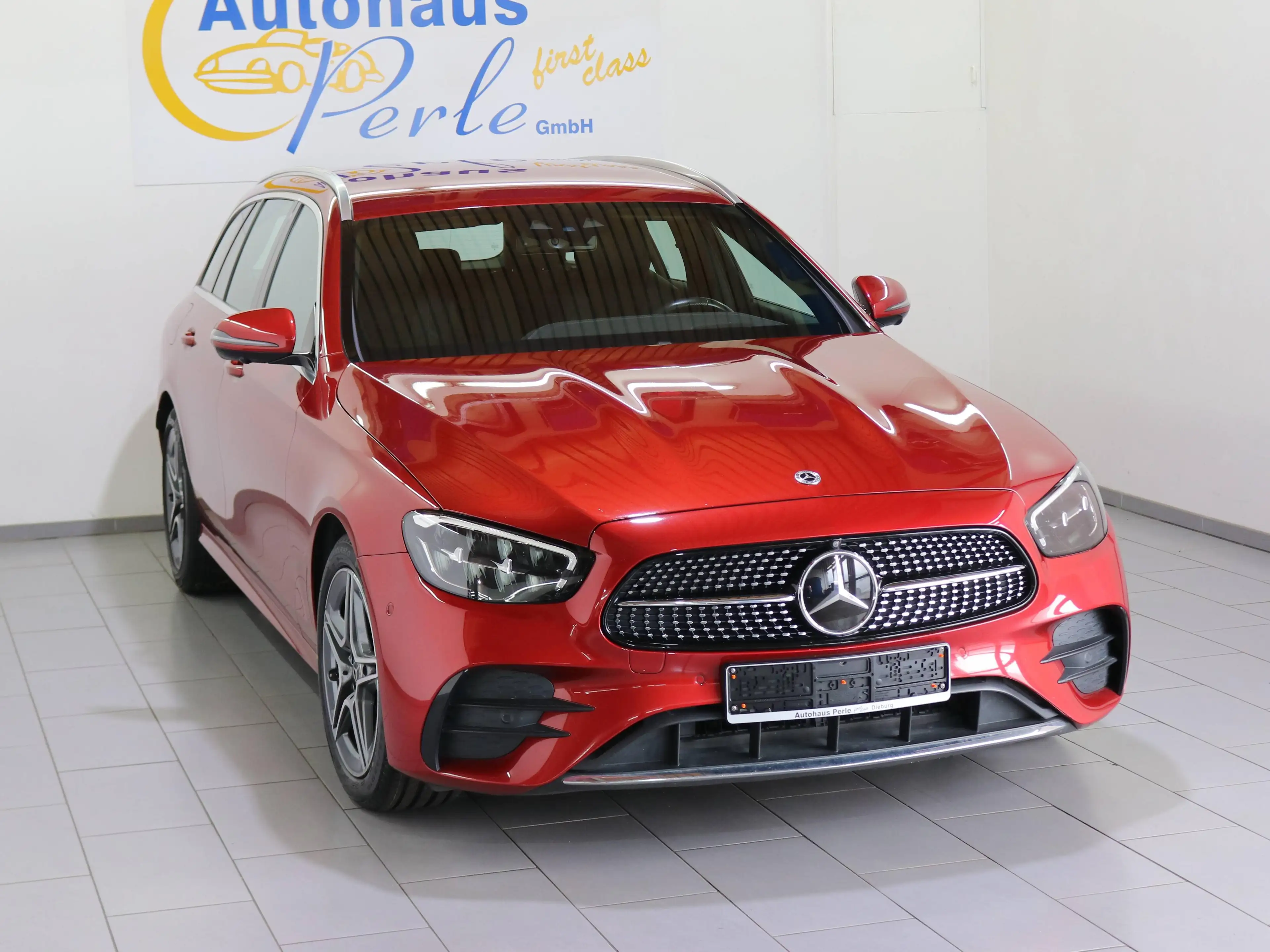 Mercedes-Benz E 400 D T 9G 4M AMG-LINE"DISTR+"360"AHK"R-VIDEO"HEAD-UP"FA-PLUS