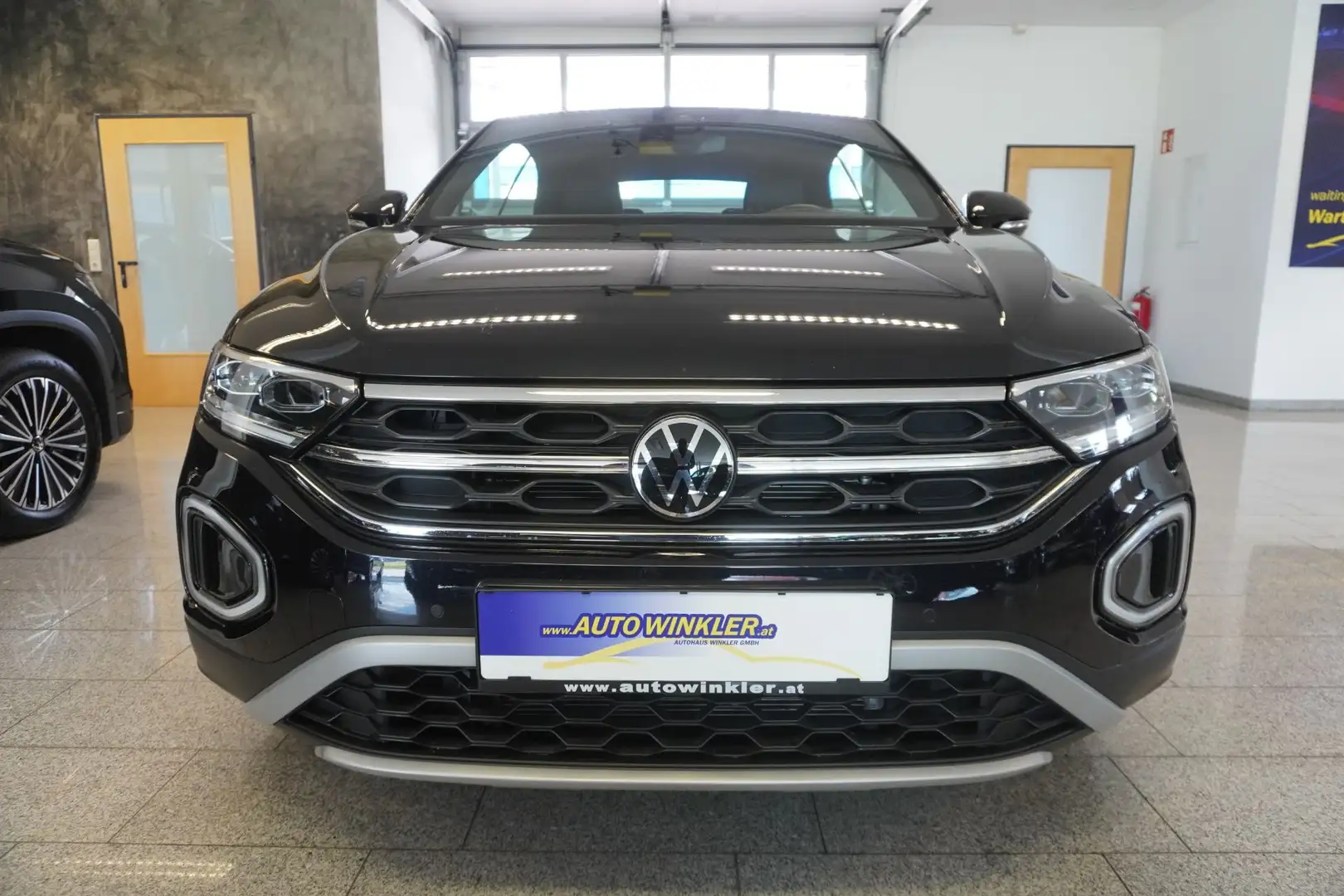 Volkswagen T-Roc Cabriolet 1.0 TSI Style Navi/Kamera/LED Schwarz - 2