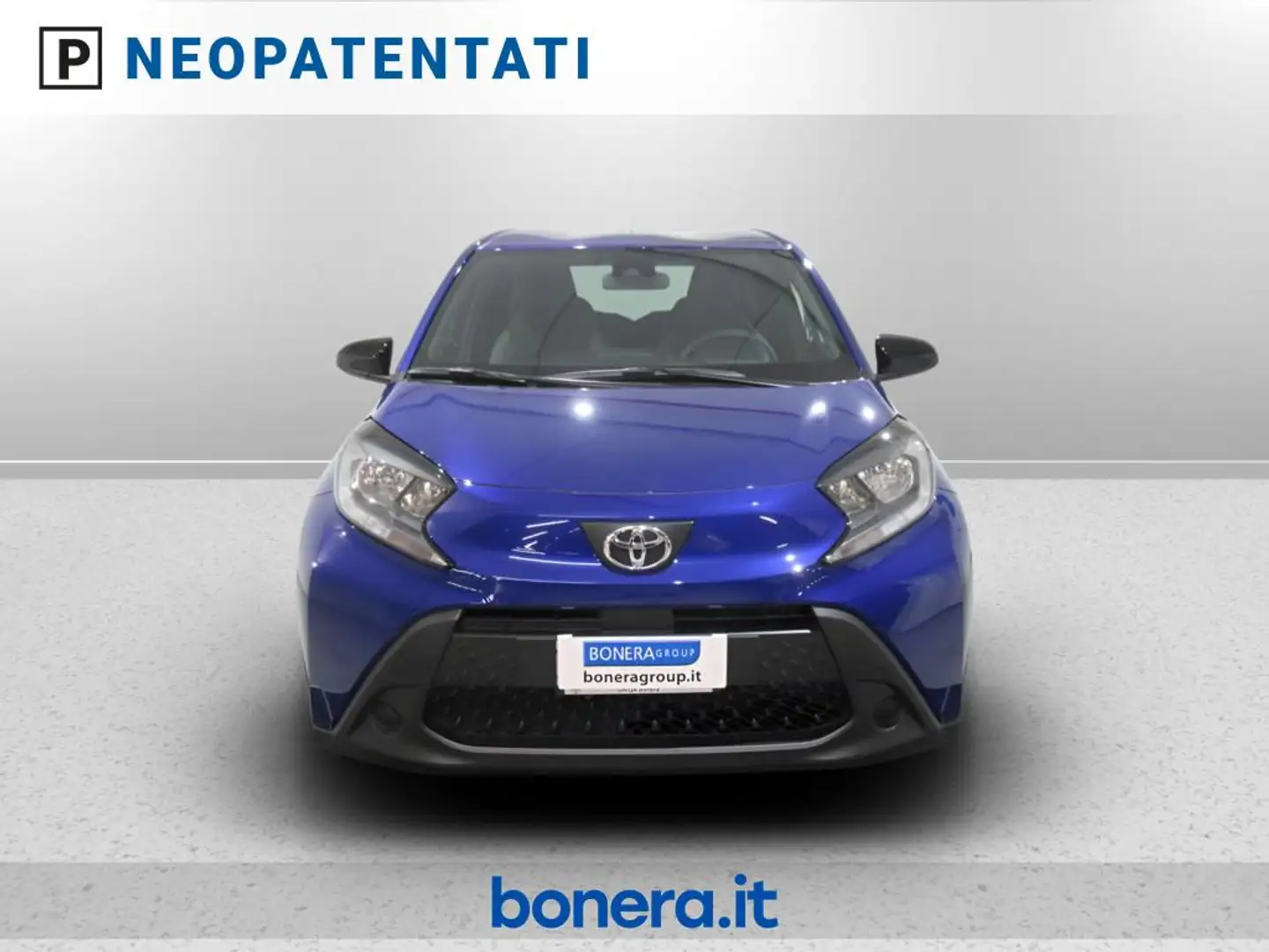 Toyota Aygo X 1.0 Active 72cv s-cvt Blu/Azzurro - 2