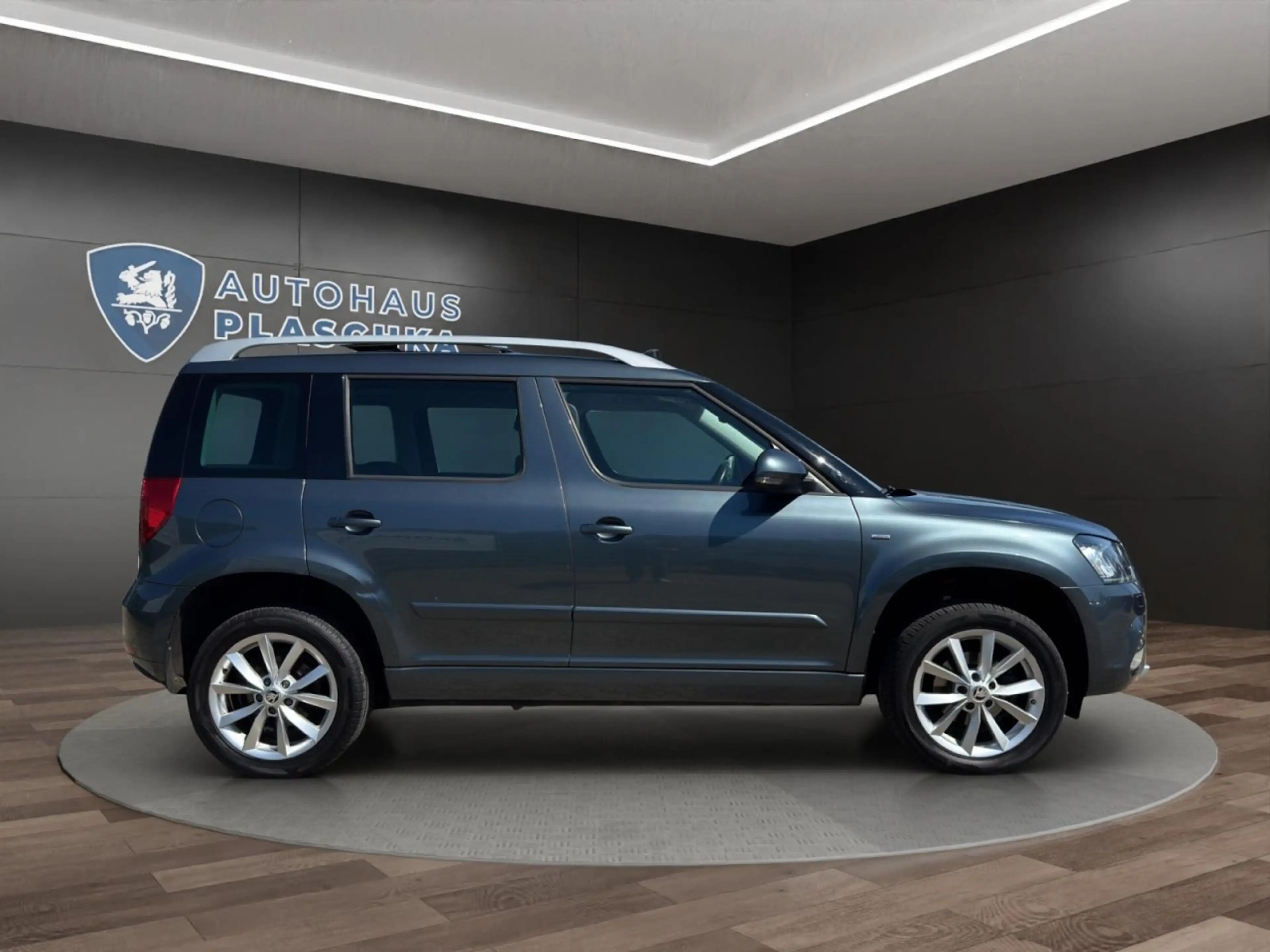 Skoda Yeti 1.4 TSI Joy Green tec SHZ*PANO*AHK*BI-XENON Klima — photo 4