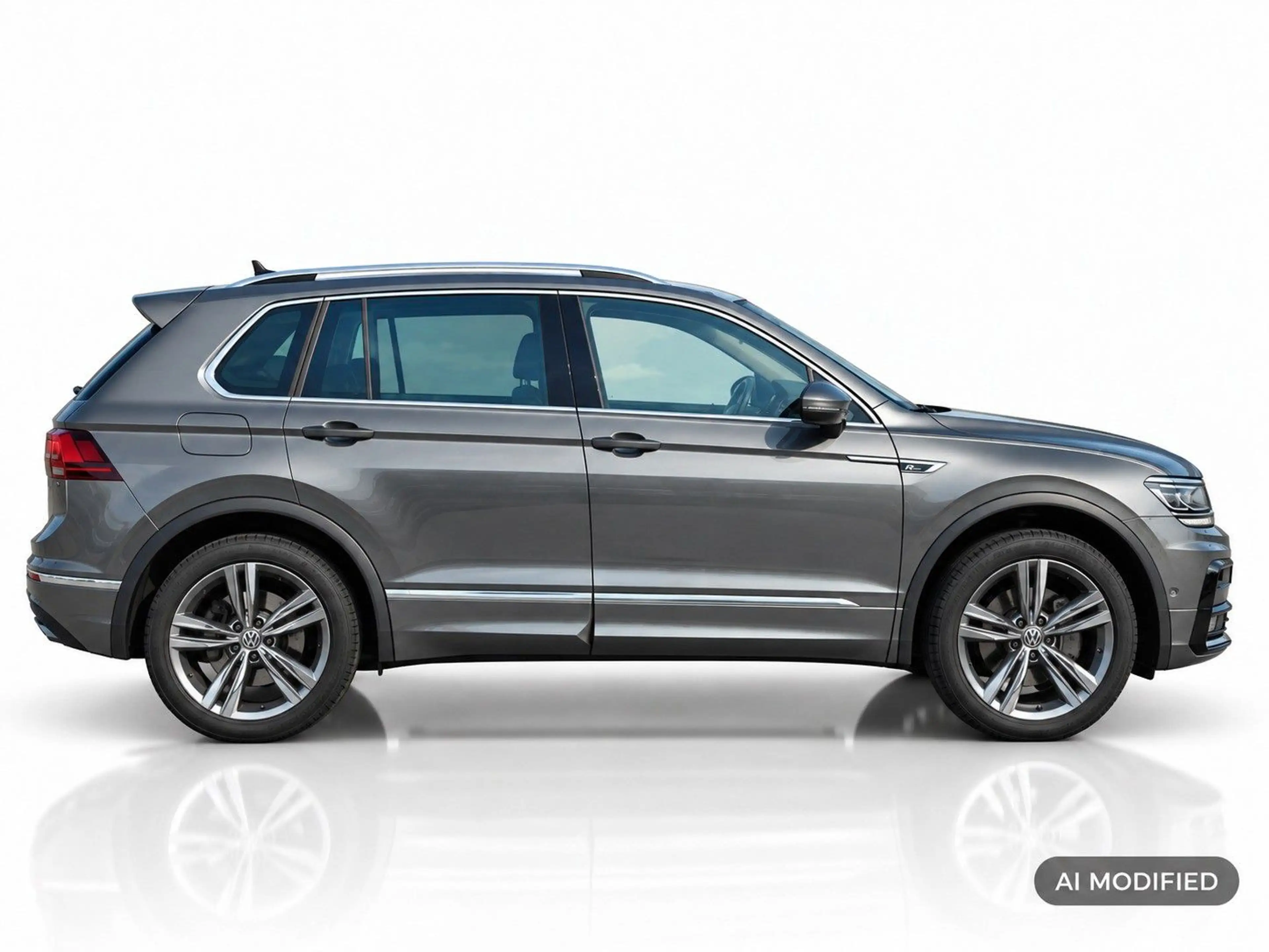 Volkswagen Tiguan R-line 4Motion — photo 5