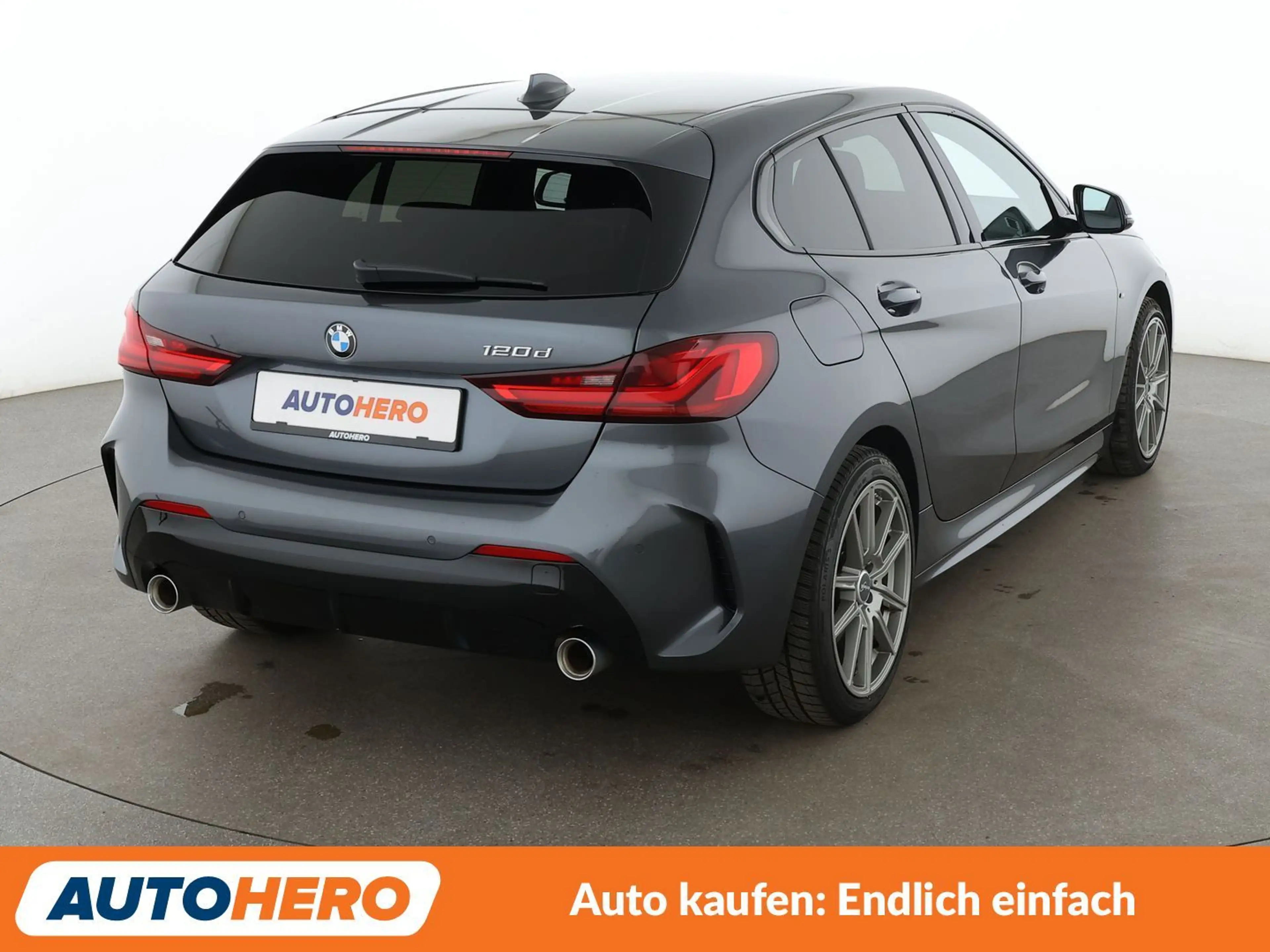 BMW 120 120d M Sport Aut*NAVI*LED*ACC*PDC*SHZ* — photo 6