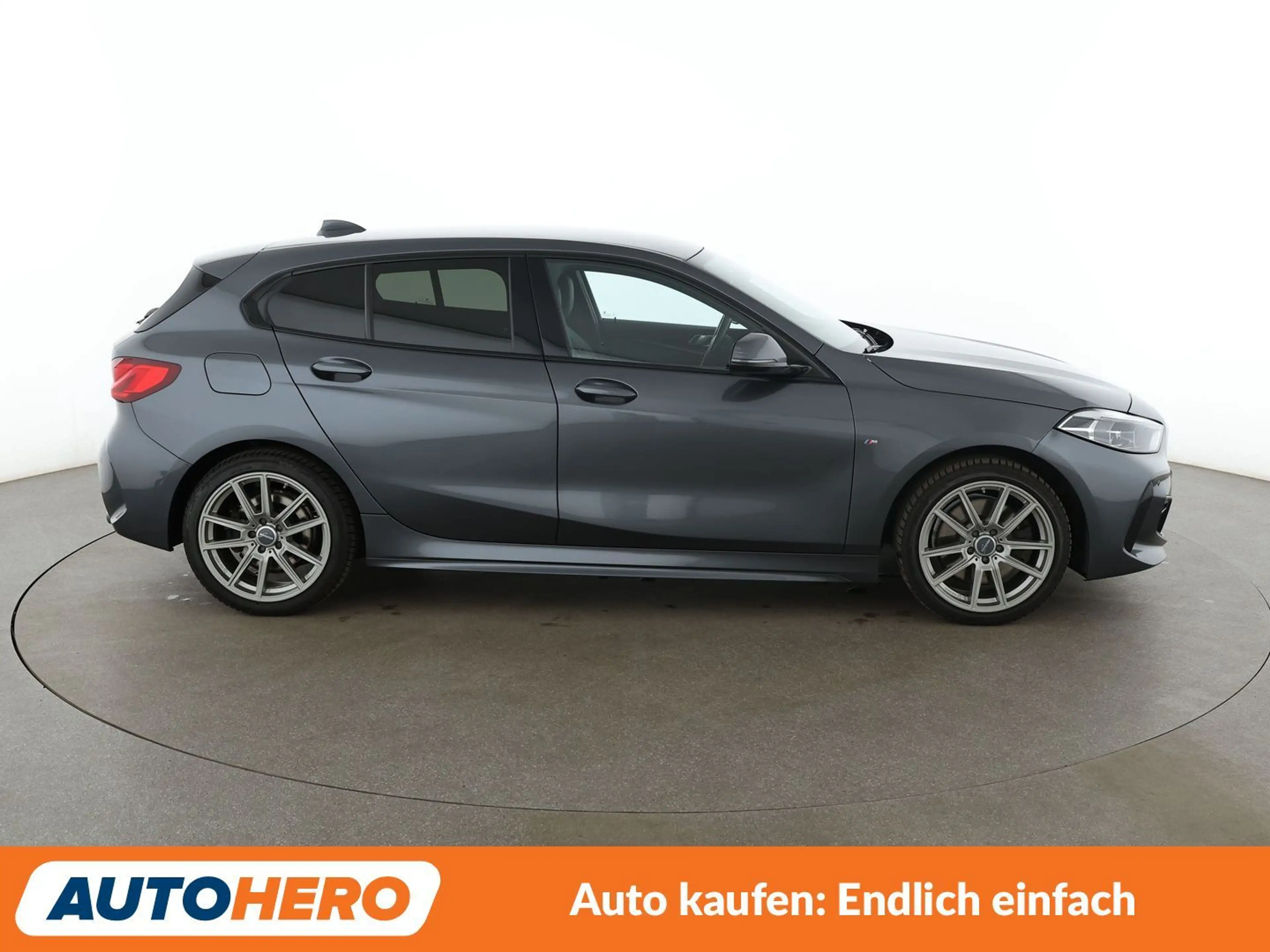 BMW 120 120d M Sport Aut*NAVI*LED*ACC*PDC*SHZ* — photo 7