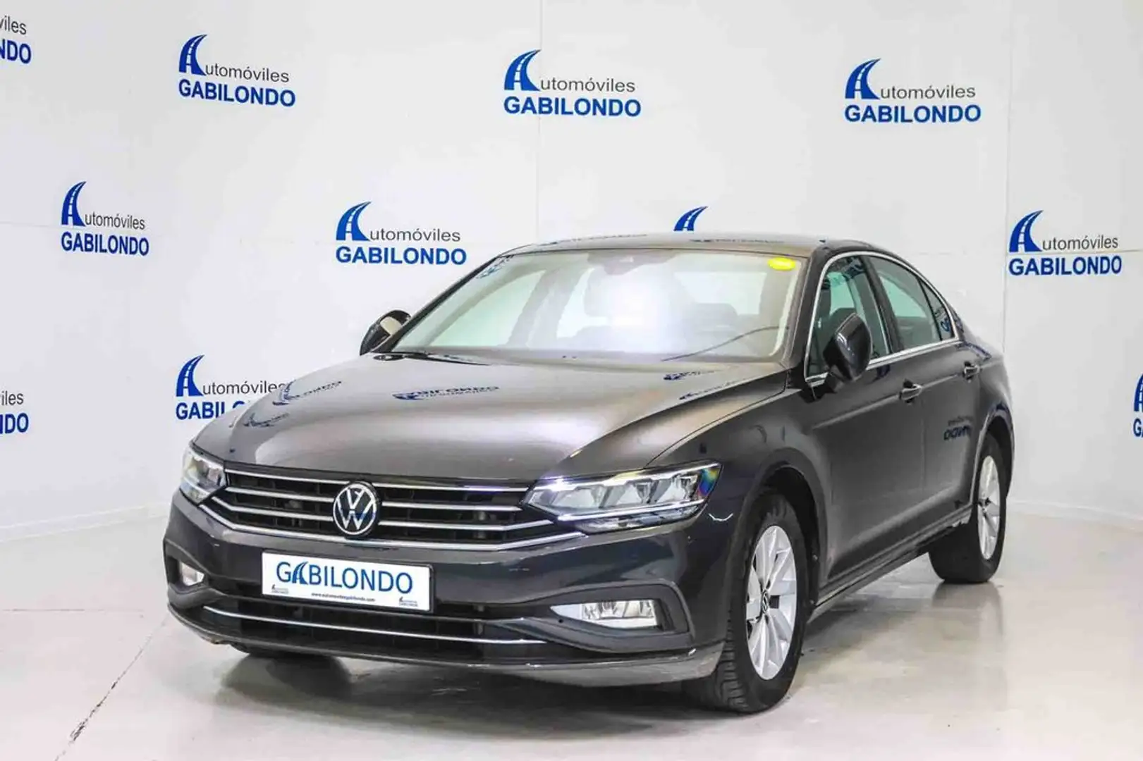 Volkswagen Passat 2.0TDI EVO 90kW DSG7 Nero - 1
