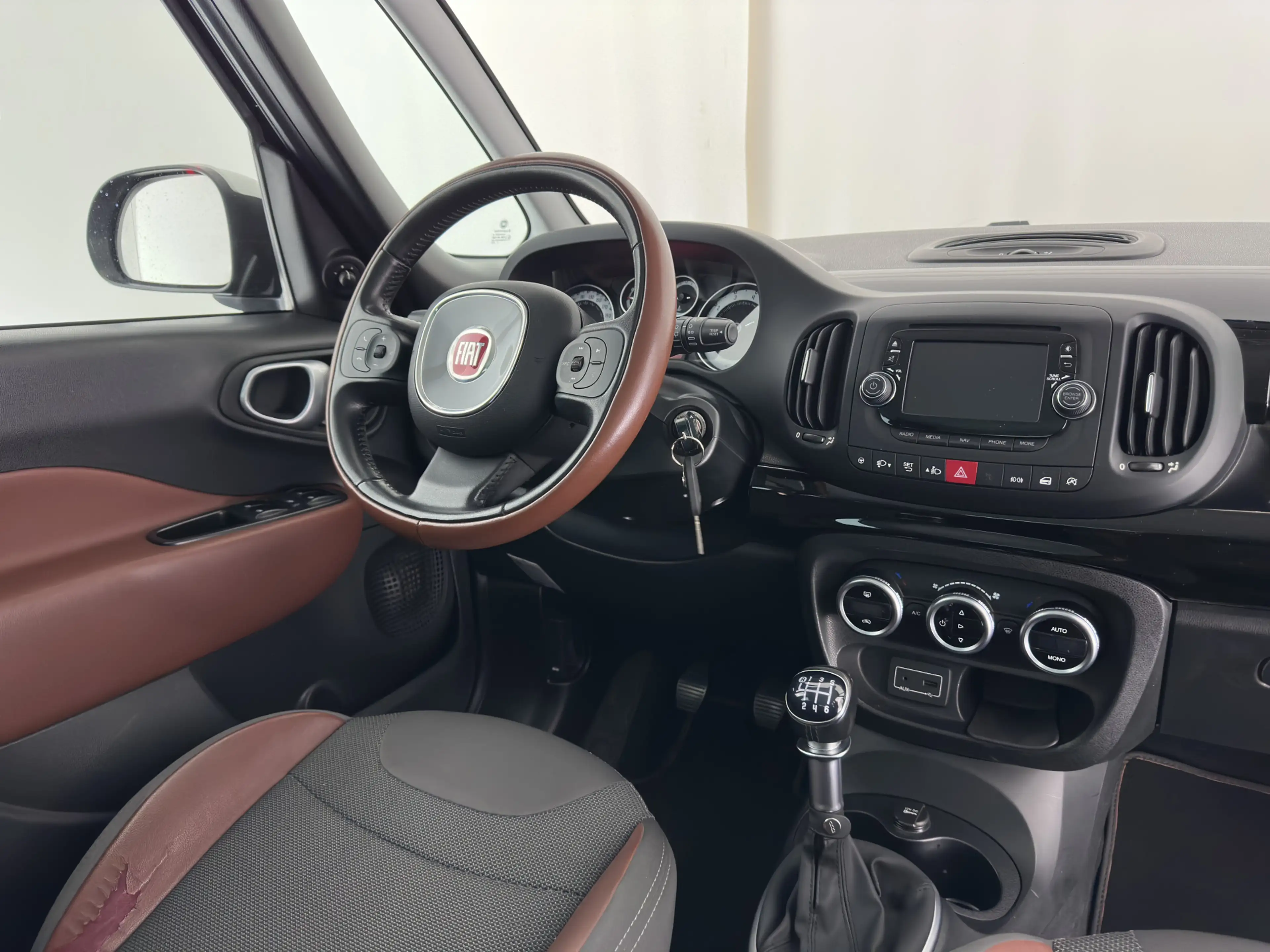 Fiat 500L 1.6 M-Jet Trekking Lounce-Styling *NAVI-FULLMAP | — photo 8