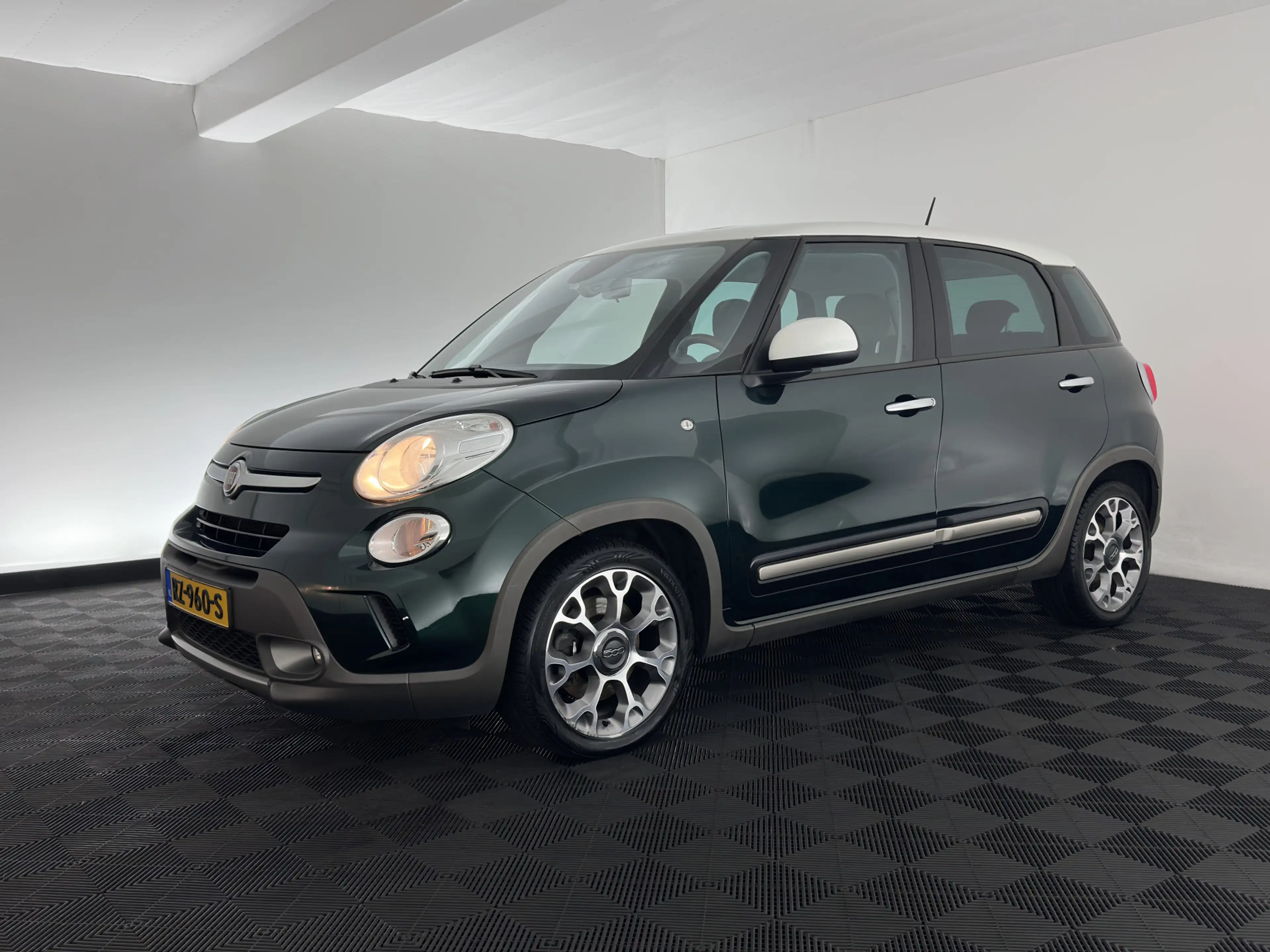 Fiat 500L 1.6 M-Jet Trekking Lounce-Styling *NAVI-FULLMAP | — photo 3