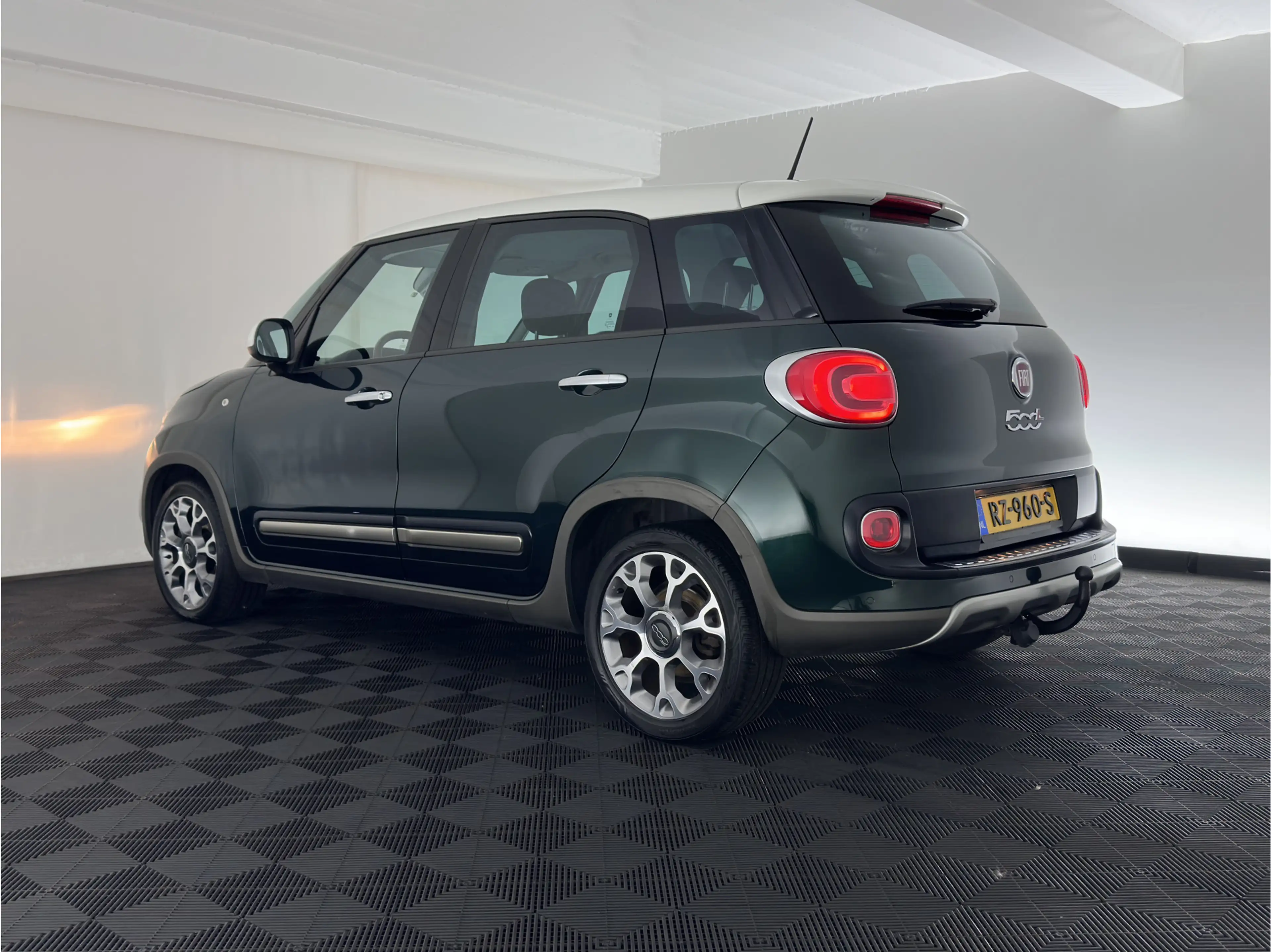 Fiat 500L 1.6 M-Jet Trekking Lounce-Styling *NAVI-FULLMAP | — photo 4
