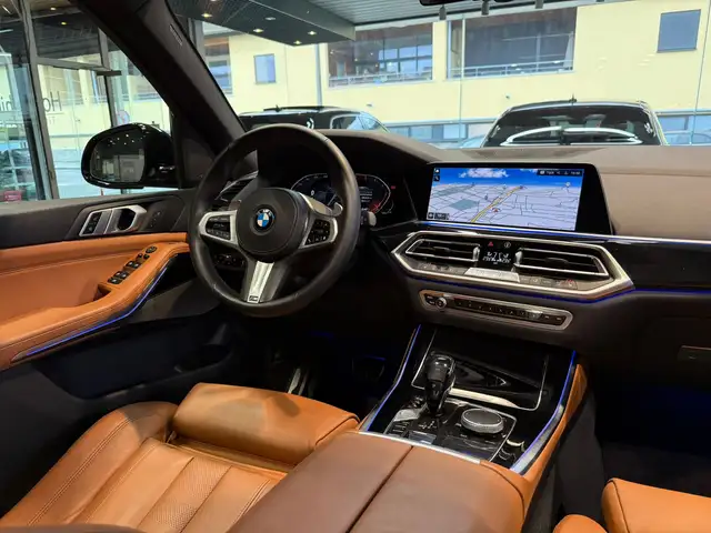 BMW X5 view 12