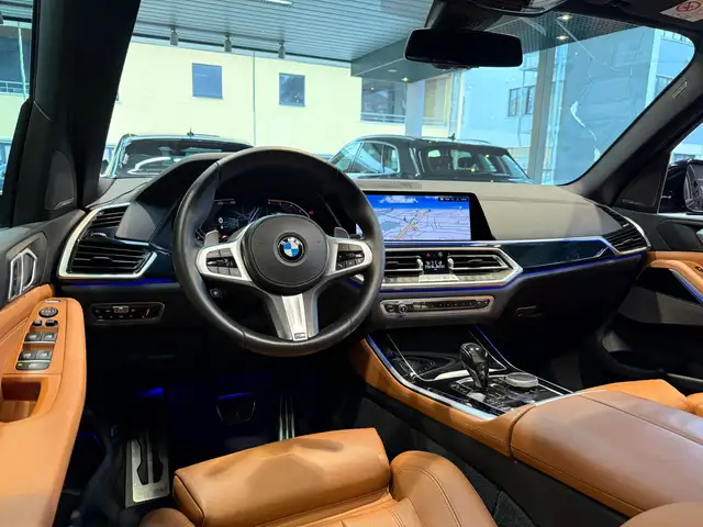 BMW X5 view 9