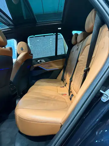 BMW X5 view 13
