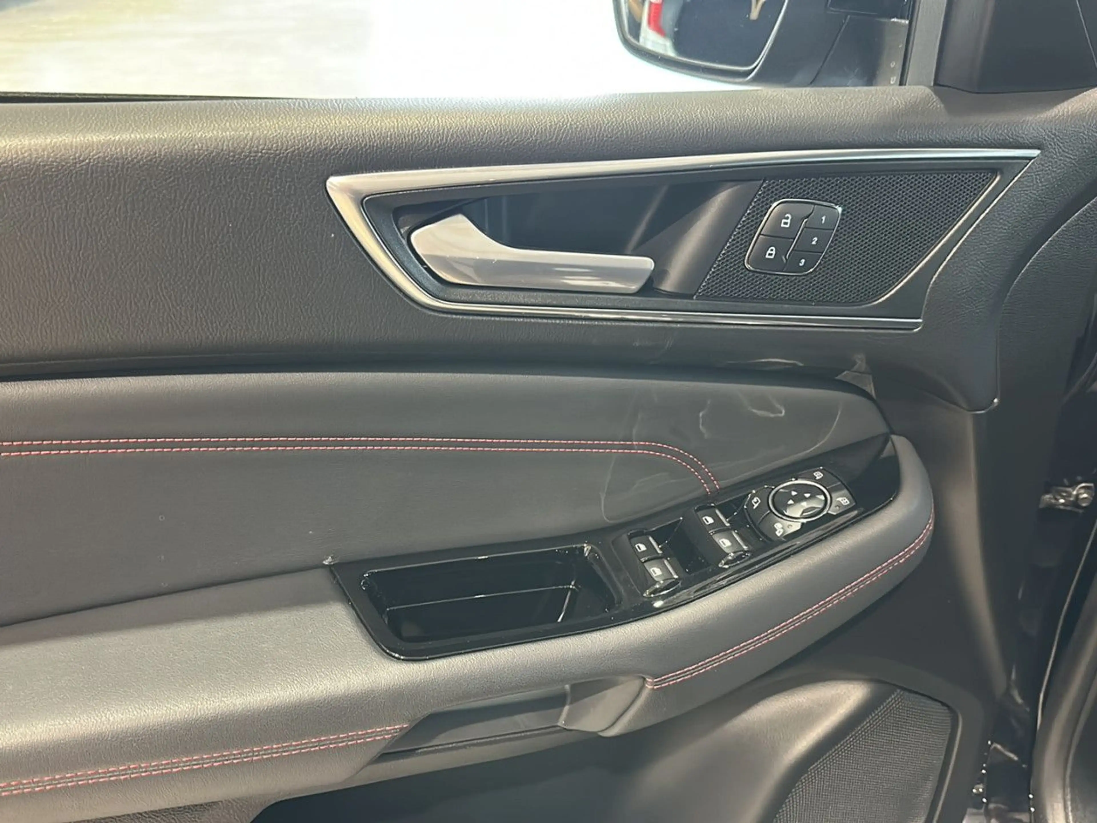 Ford S-Max Hybrid ST-Line Sportpaket Bluetooth Navi LED — photo 6