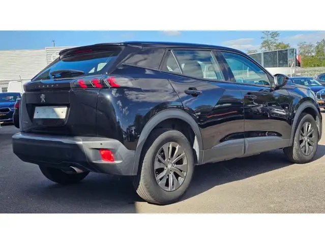 Peugeot 2008 view 3