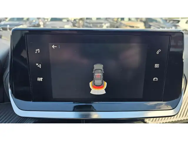 Peugeot 2008 view 11