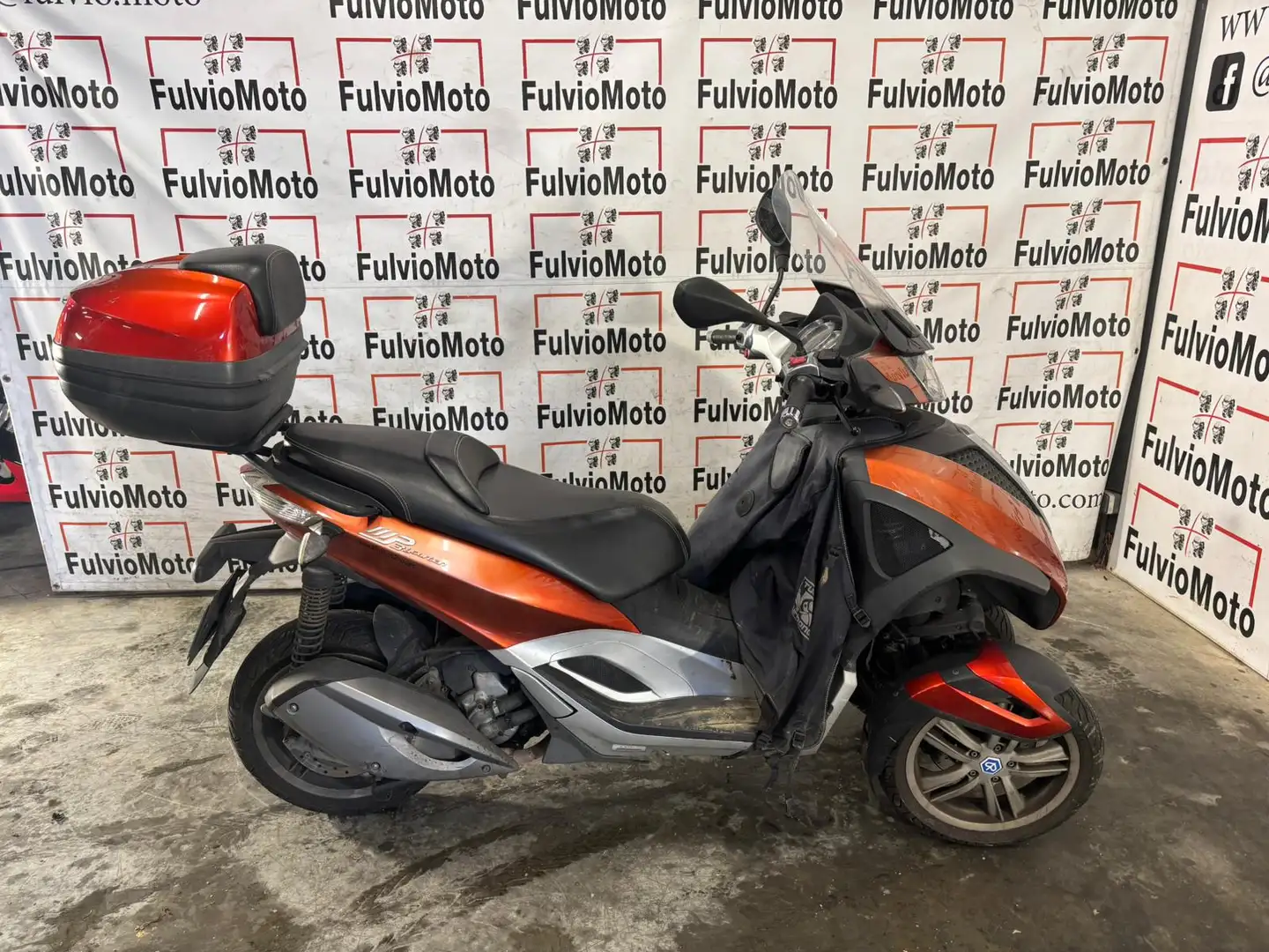 Piaggio MP3 300 - 1