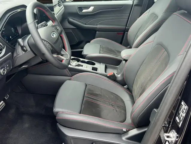 Ford Kuga view 3