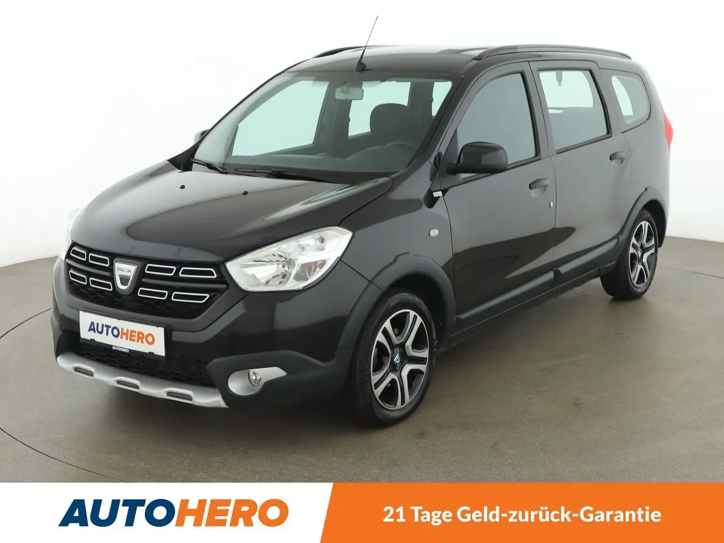 Dacia Lodgy 1.5 Blue dCi Celebration *NAVI*CAM*TEMPO*KLIMA* Schwarz - 1